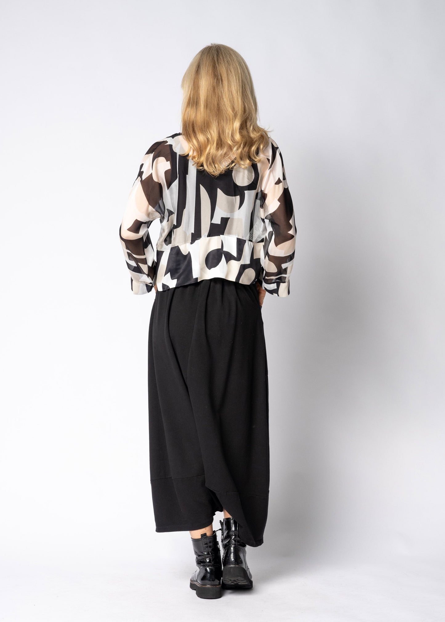 Isolde Skirt in Onyx