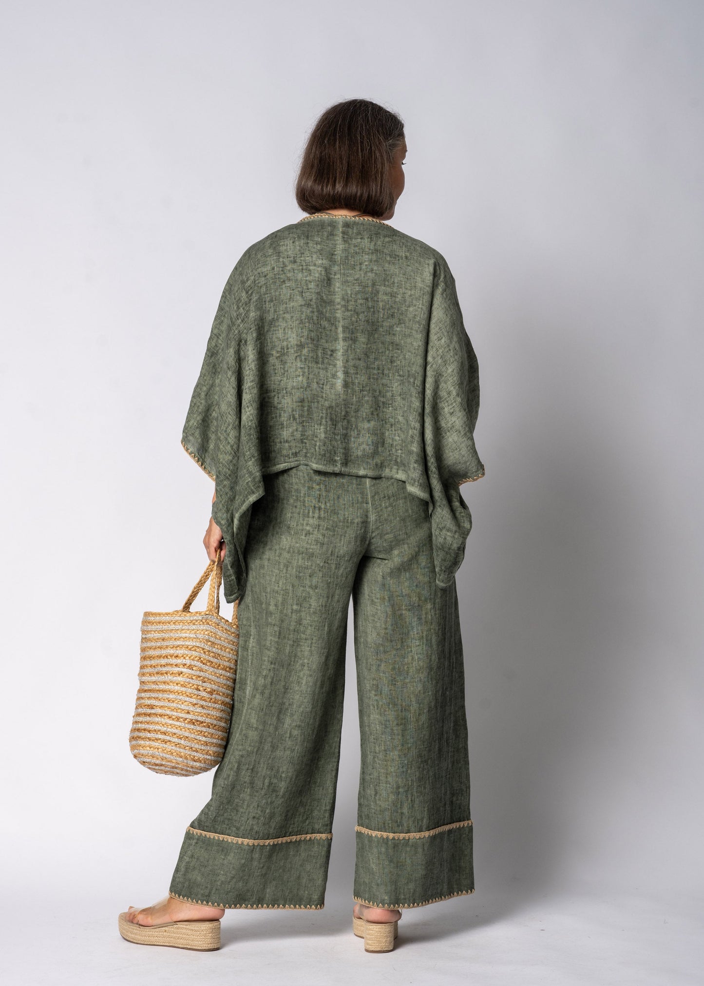 Mireya Linen Top in Khaki
