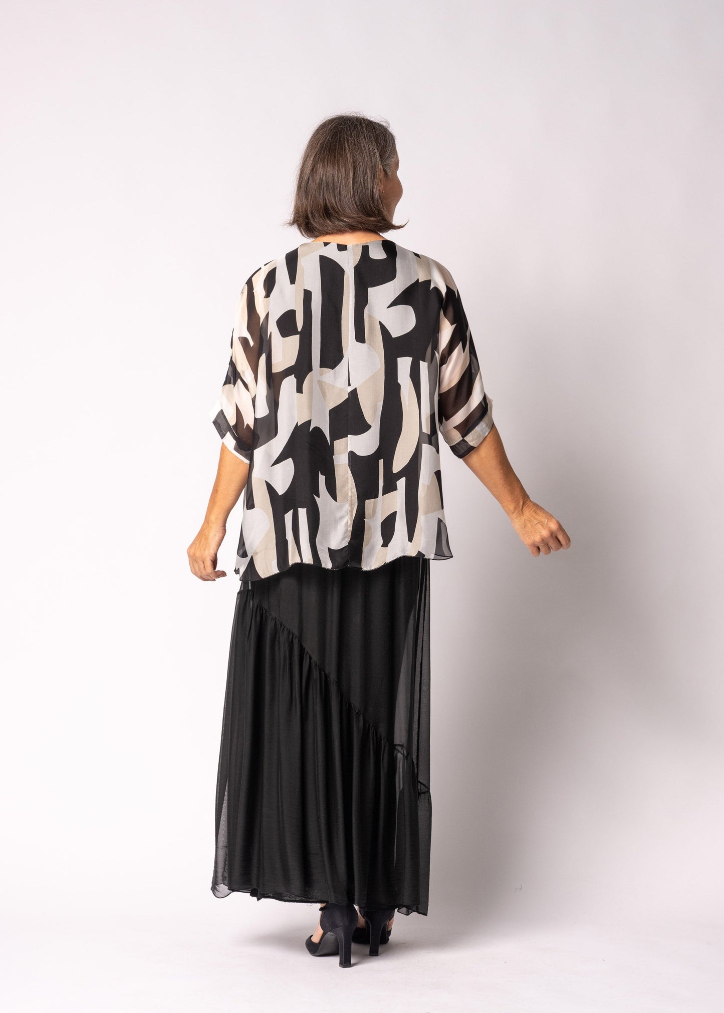 Narella Silk Top in Onyx