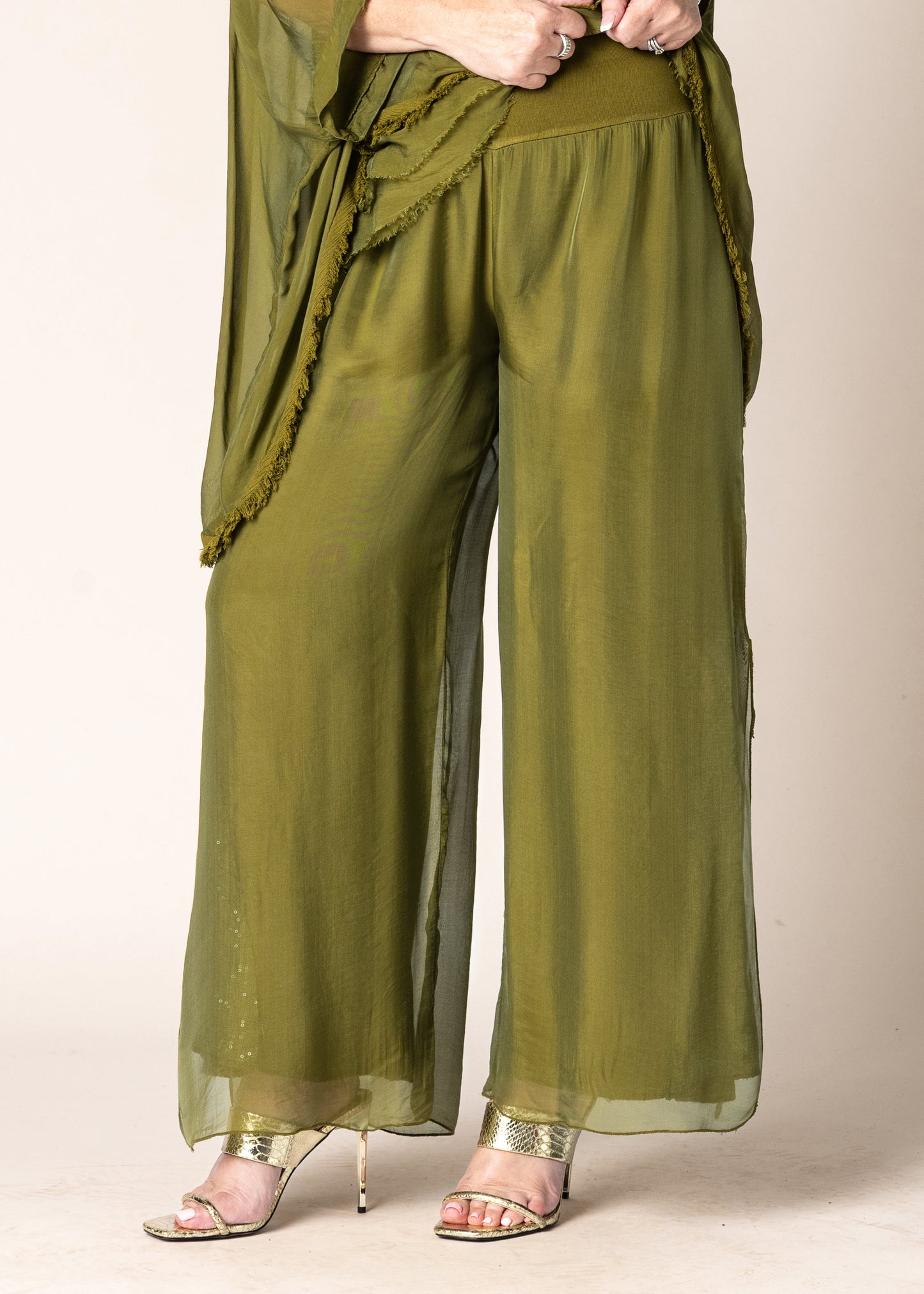 Karolina Silk Pants in Green Olive