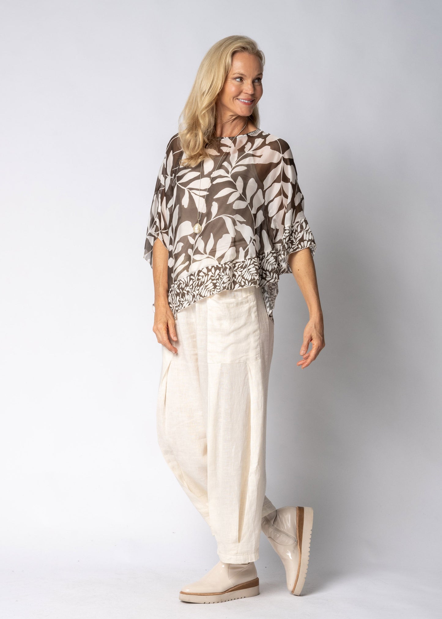 Lyris Silk Top in Moss Green
