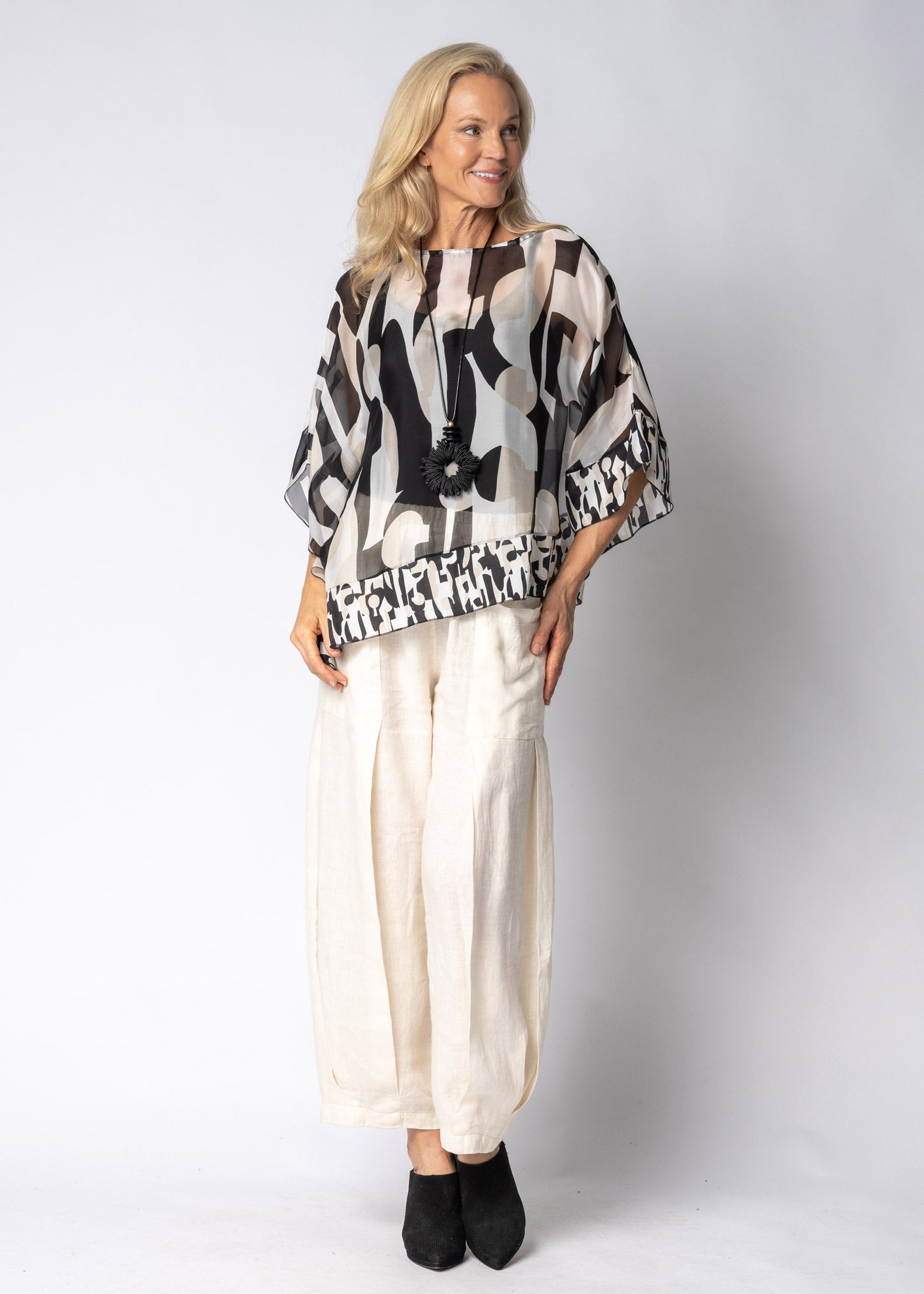 Lyris Silk Top in Onyx