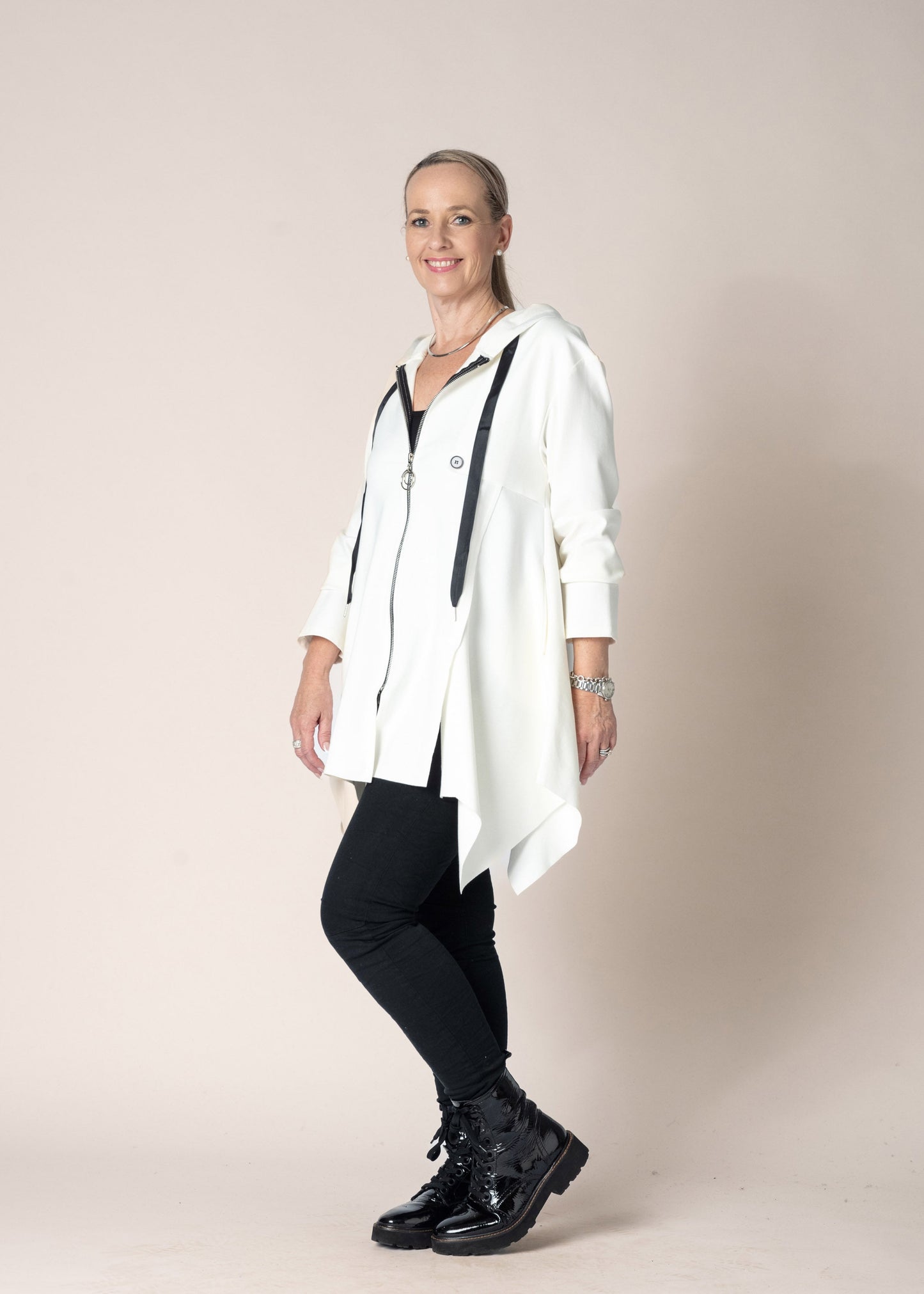 Tia Jacket in Cream