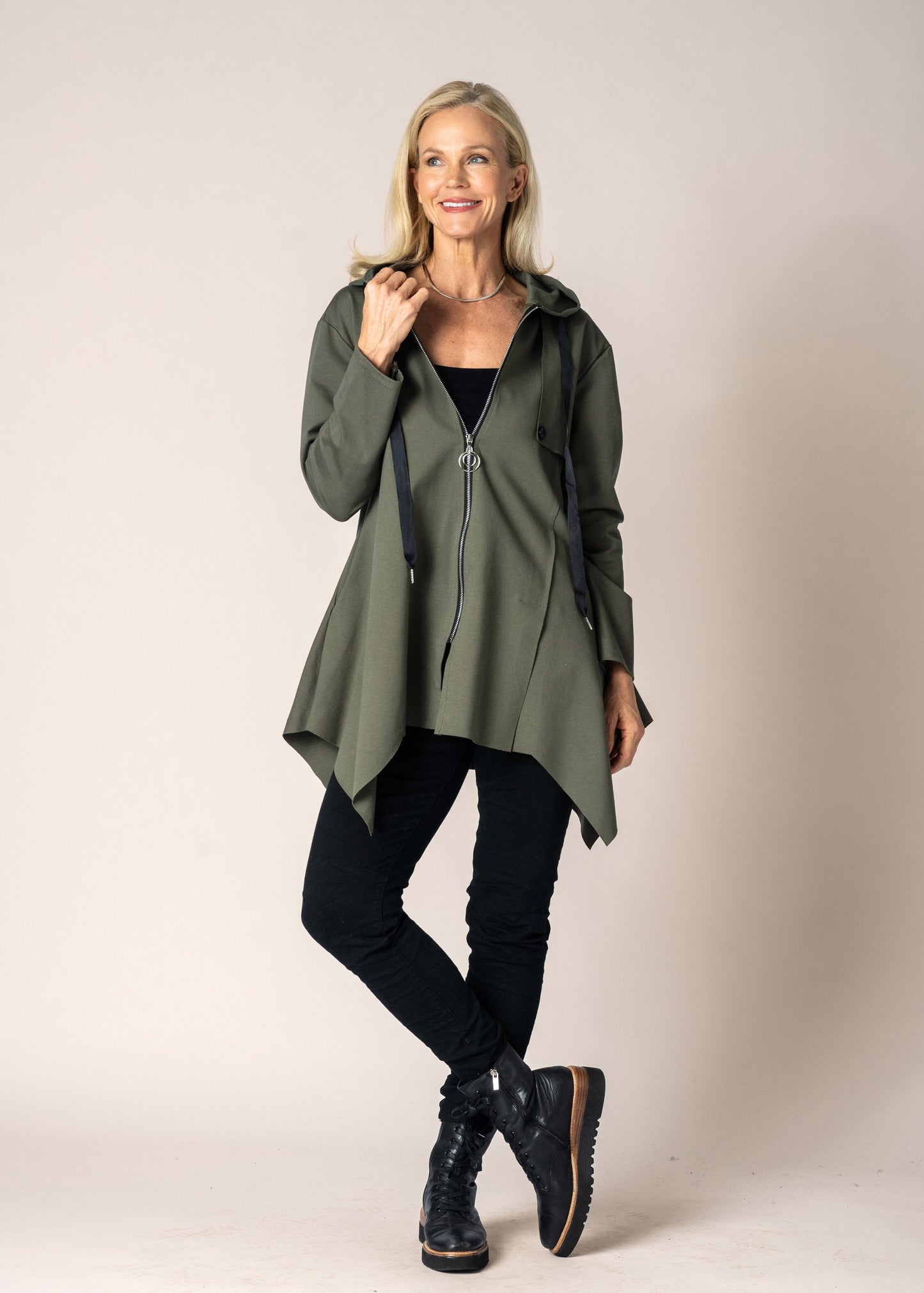Tia Jacket in Khaki