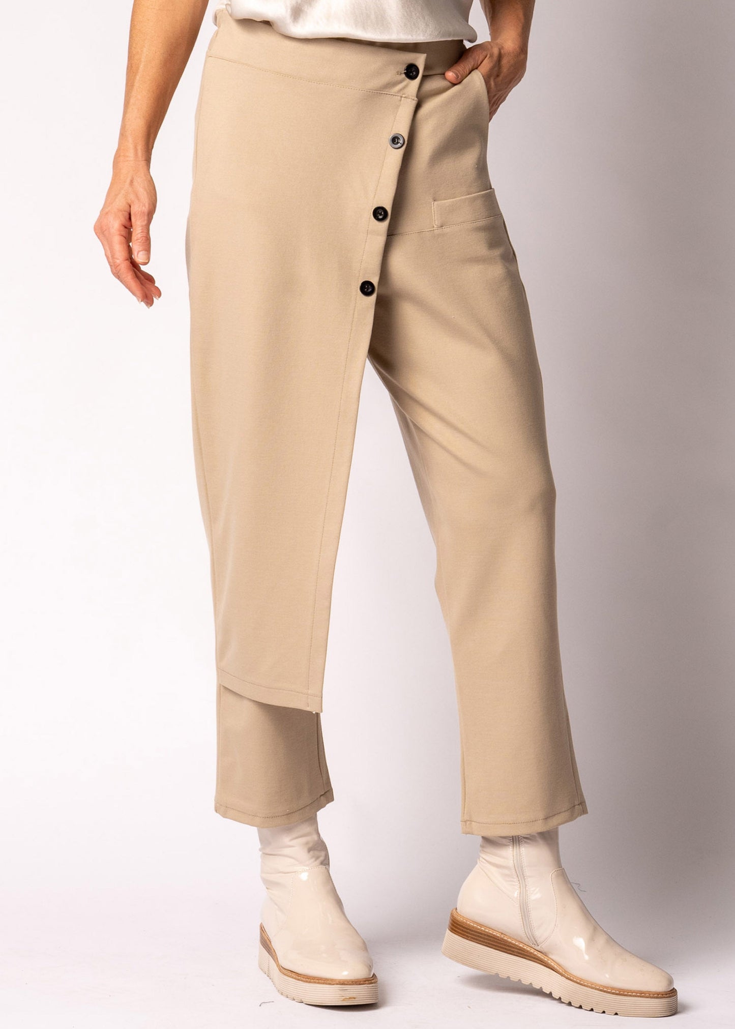 Irisa Pants in Latte
