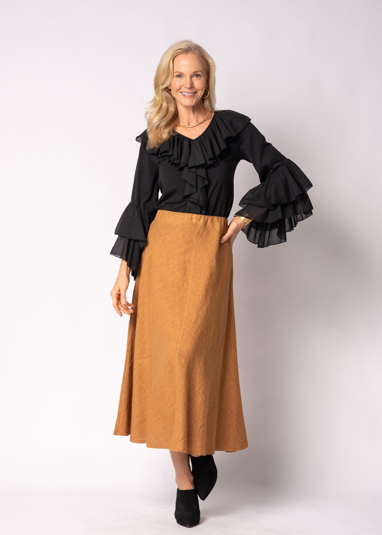 Lela Linen Skirt in Sahara Sand