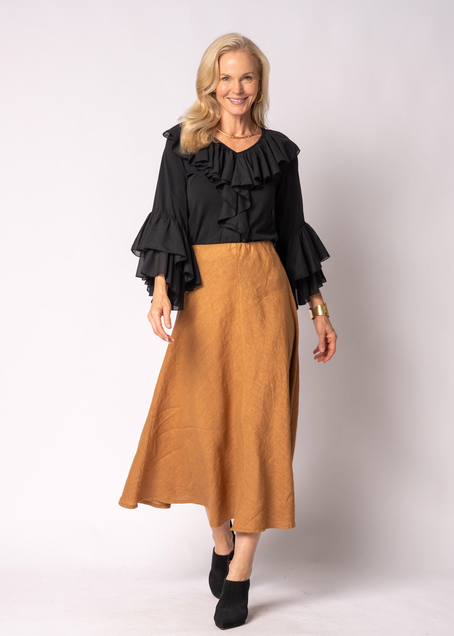 Lela Linen Skirt in Sahara Sand