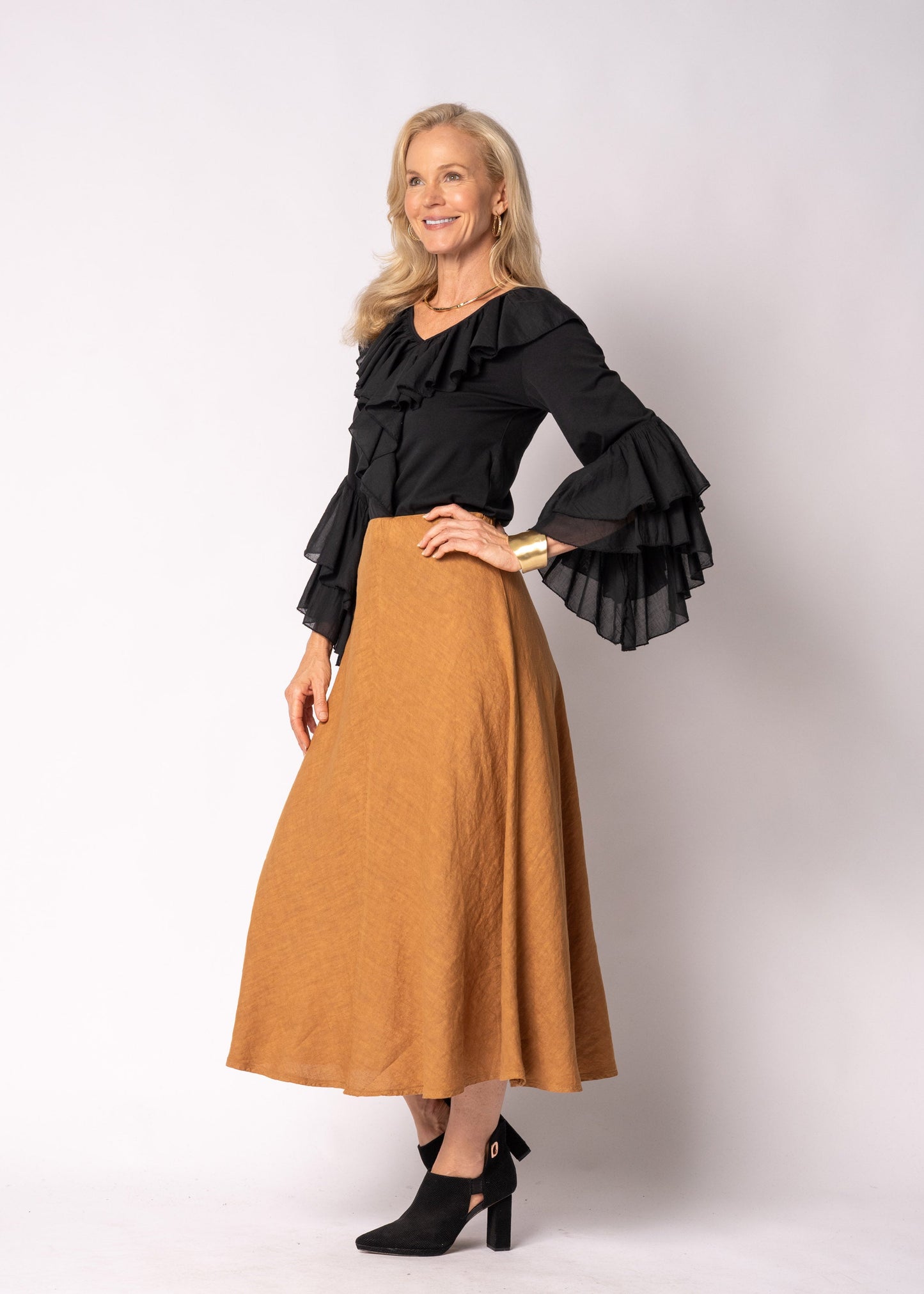 Lela Linen Skirt in Sahara Sand