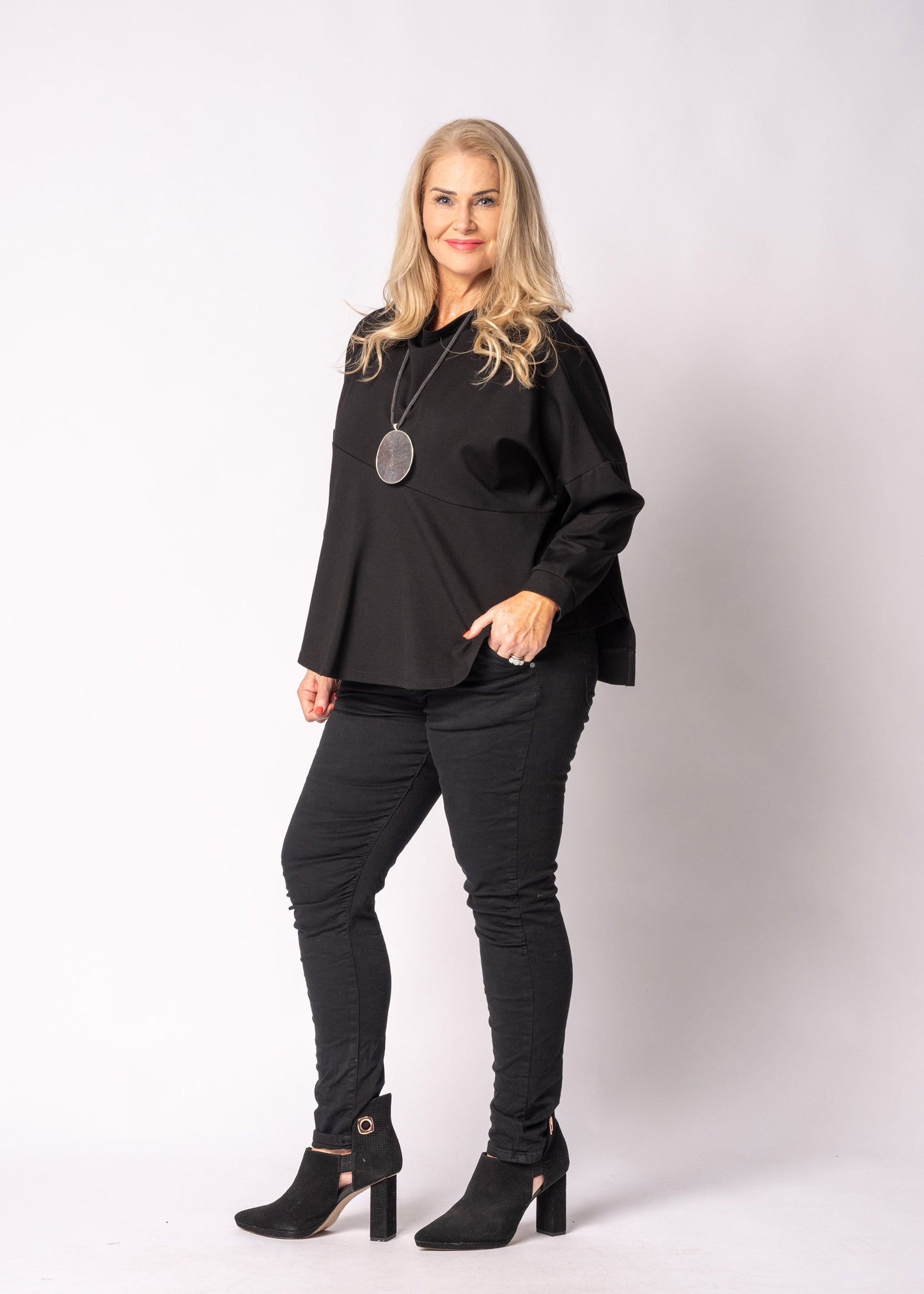 Amadia Top in Onyx