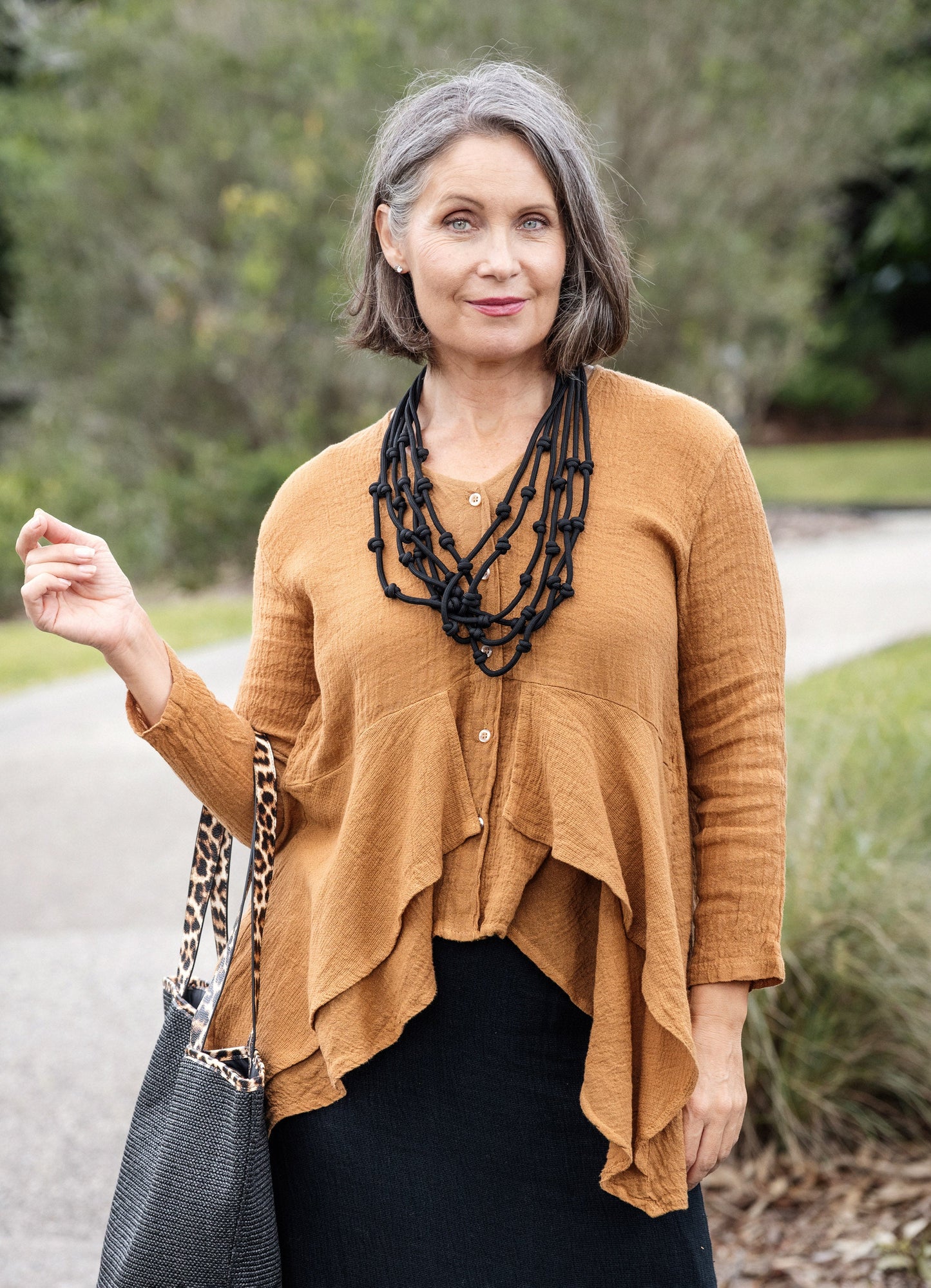 Marenna Linen Top in Sahara Sand