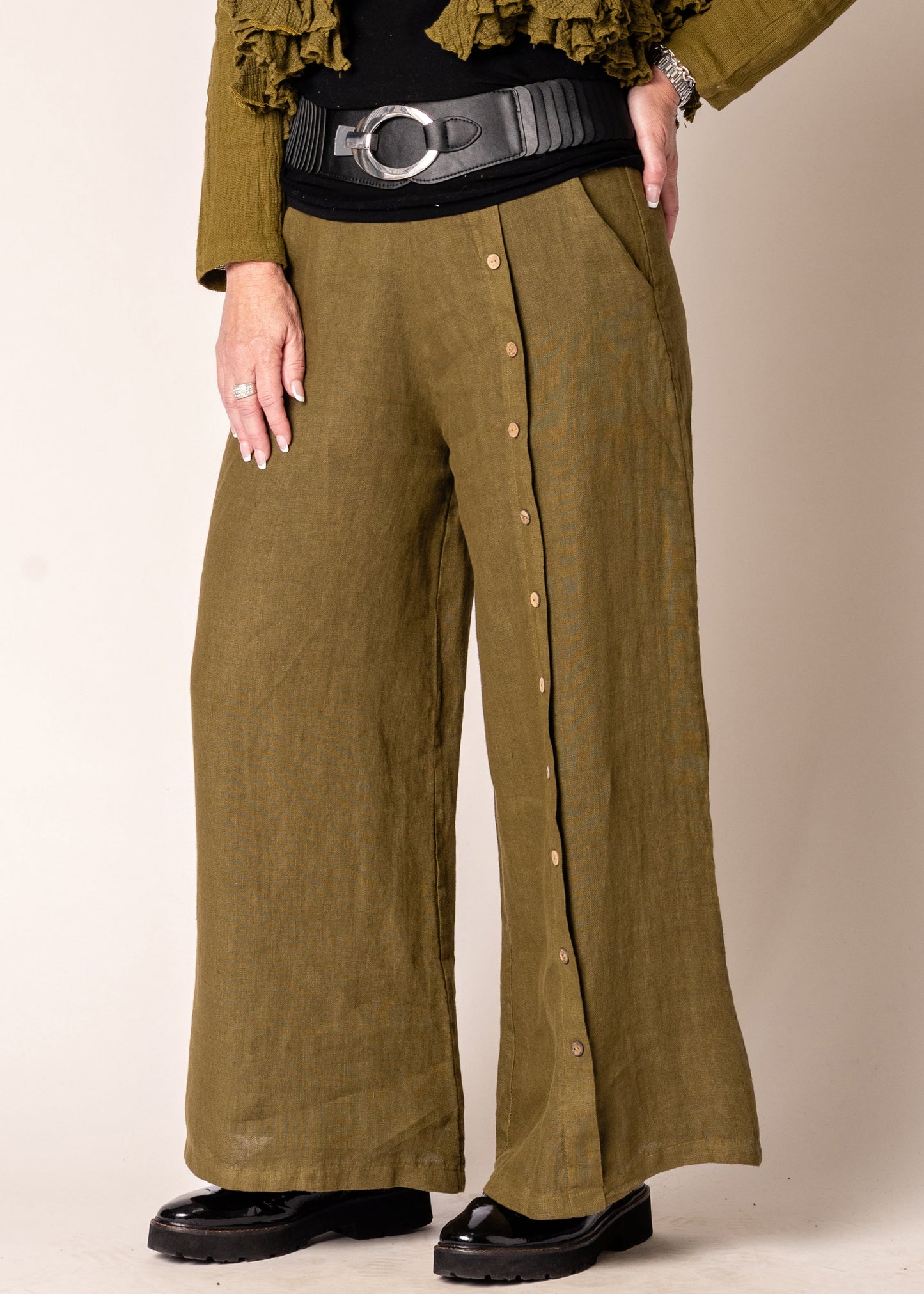 Clair Linen Pants in Green Olive