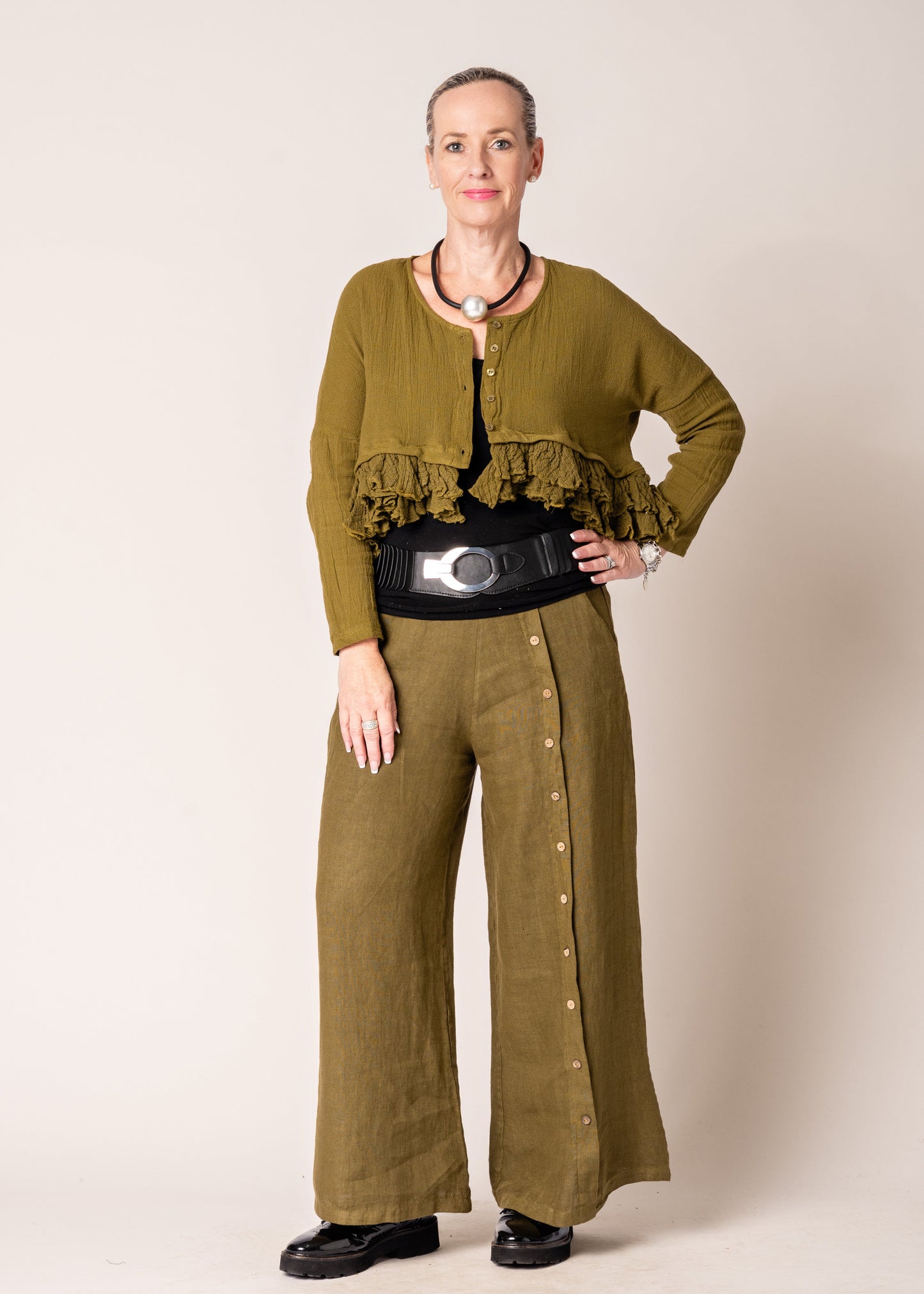 Patsy Linen Jacket in Green Olive