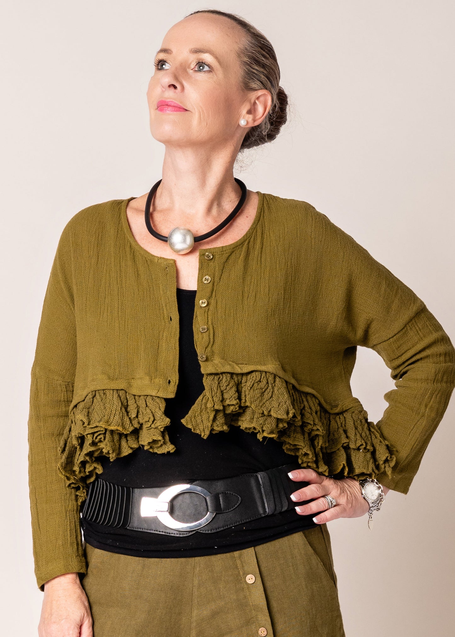 Patsy Linen Jacket in Green Olive