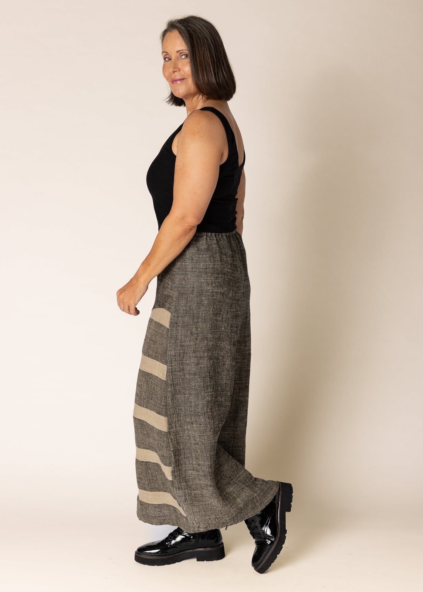 Verity Linen Skirt in Onyx