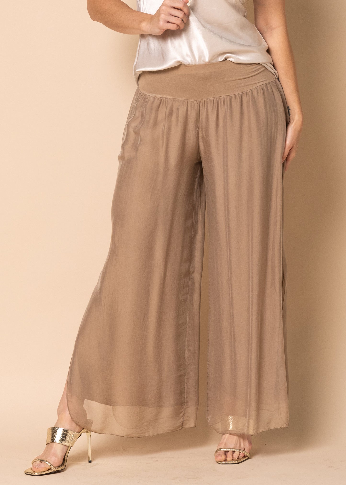 Gia Silk Pants in Desert