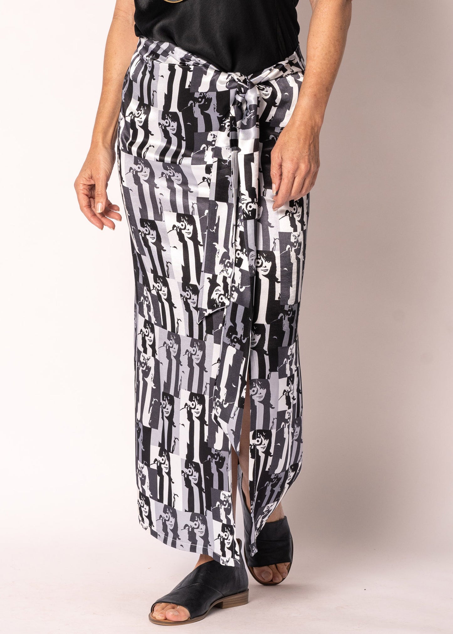 Gracina Skirt in Granite