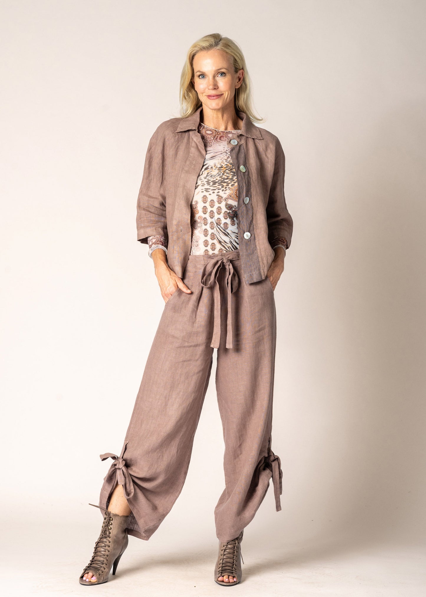 Gabriella Linen Pants in Milk Chocolate