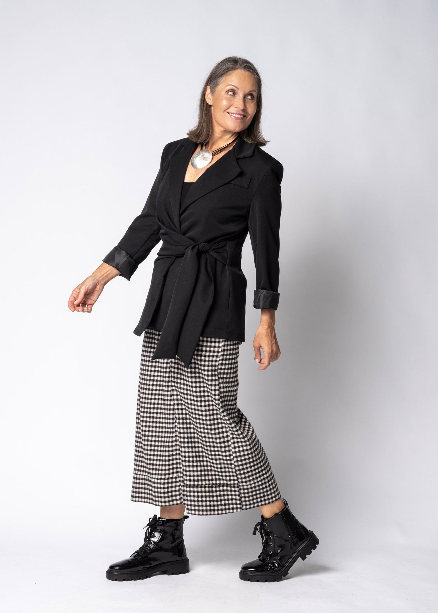 Evira Pants in Onyx