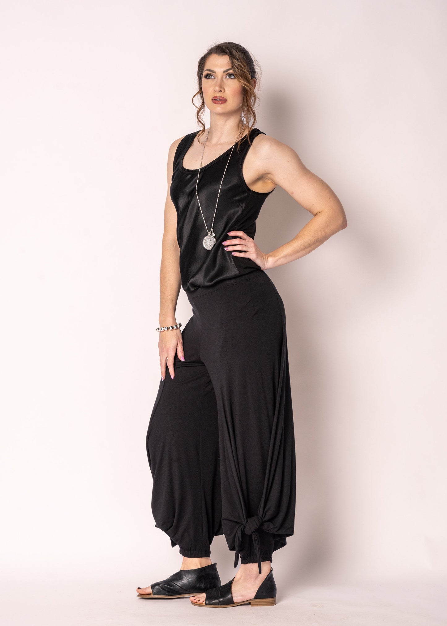 Marzia Pants in Onyx