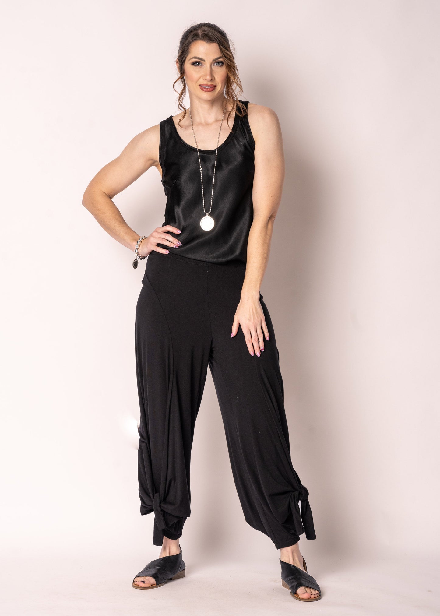 Marzia Pants in Onyx