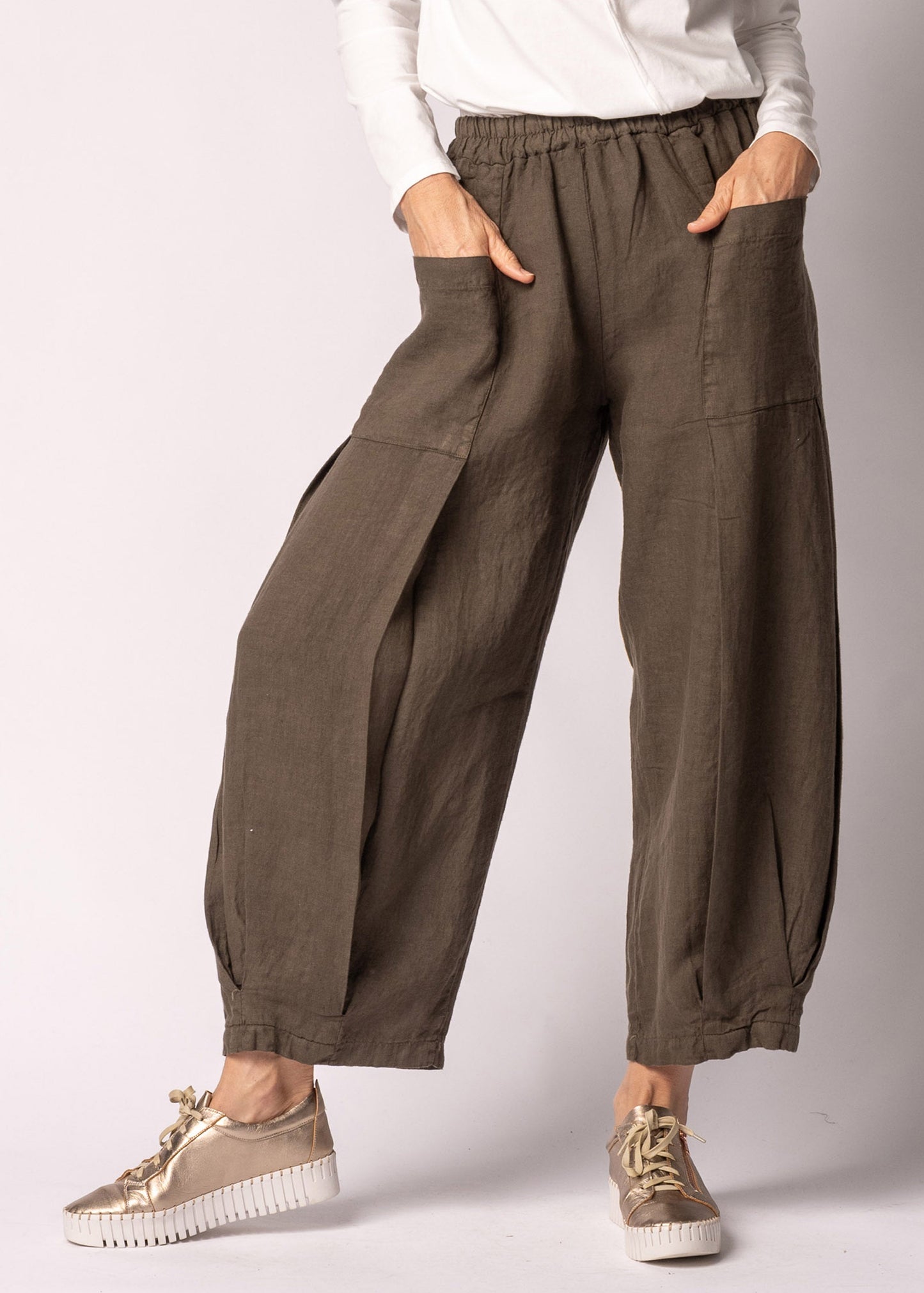 Olenna Linen Pants in Moss Green