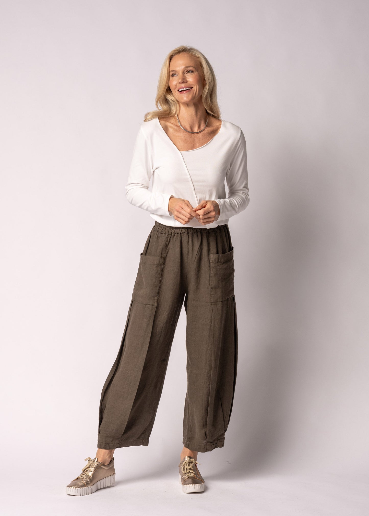 Olenna Linen Pants in Moss Green