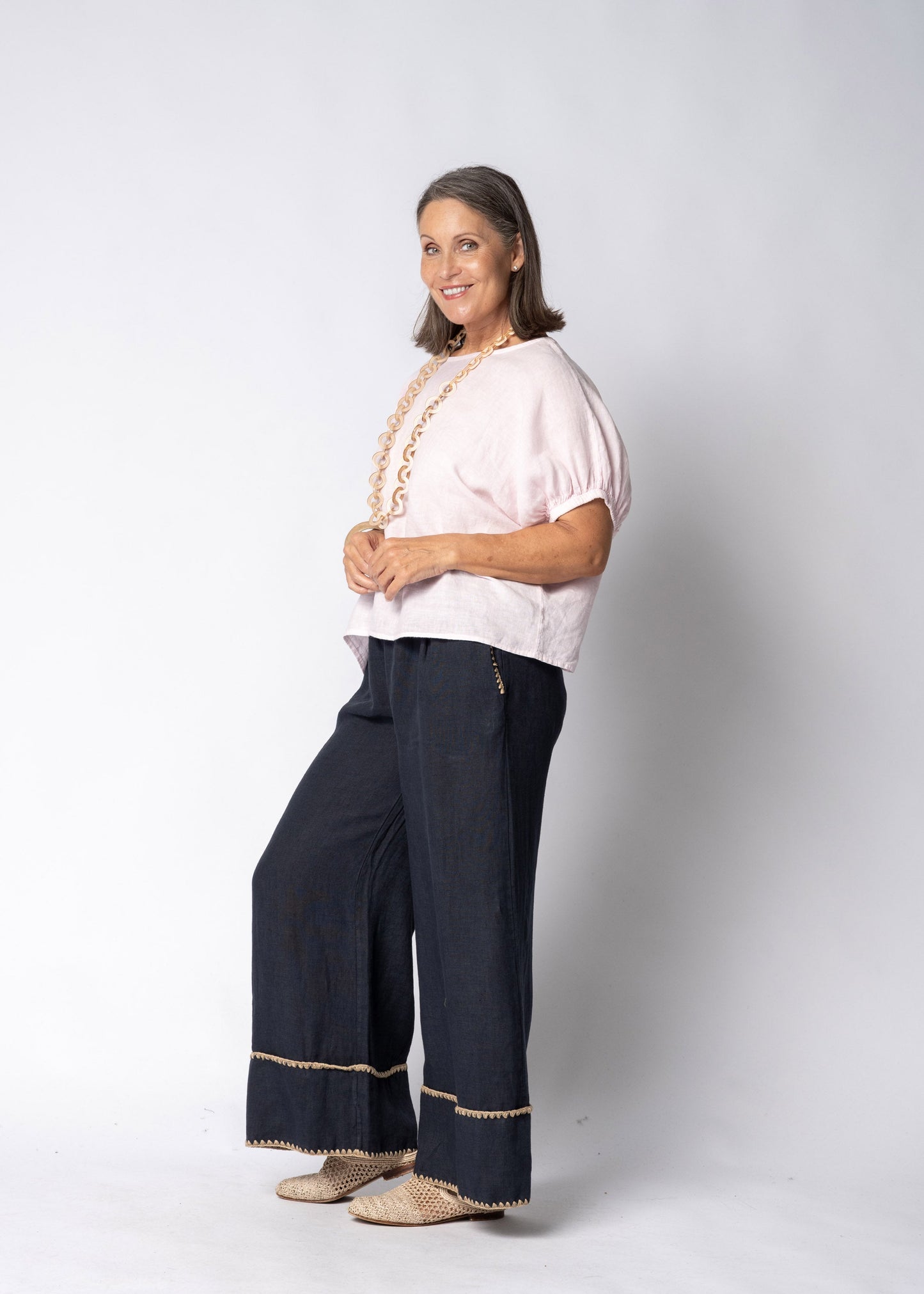 Tindra Linen Pants in Navy