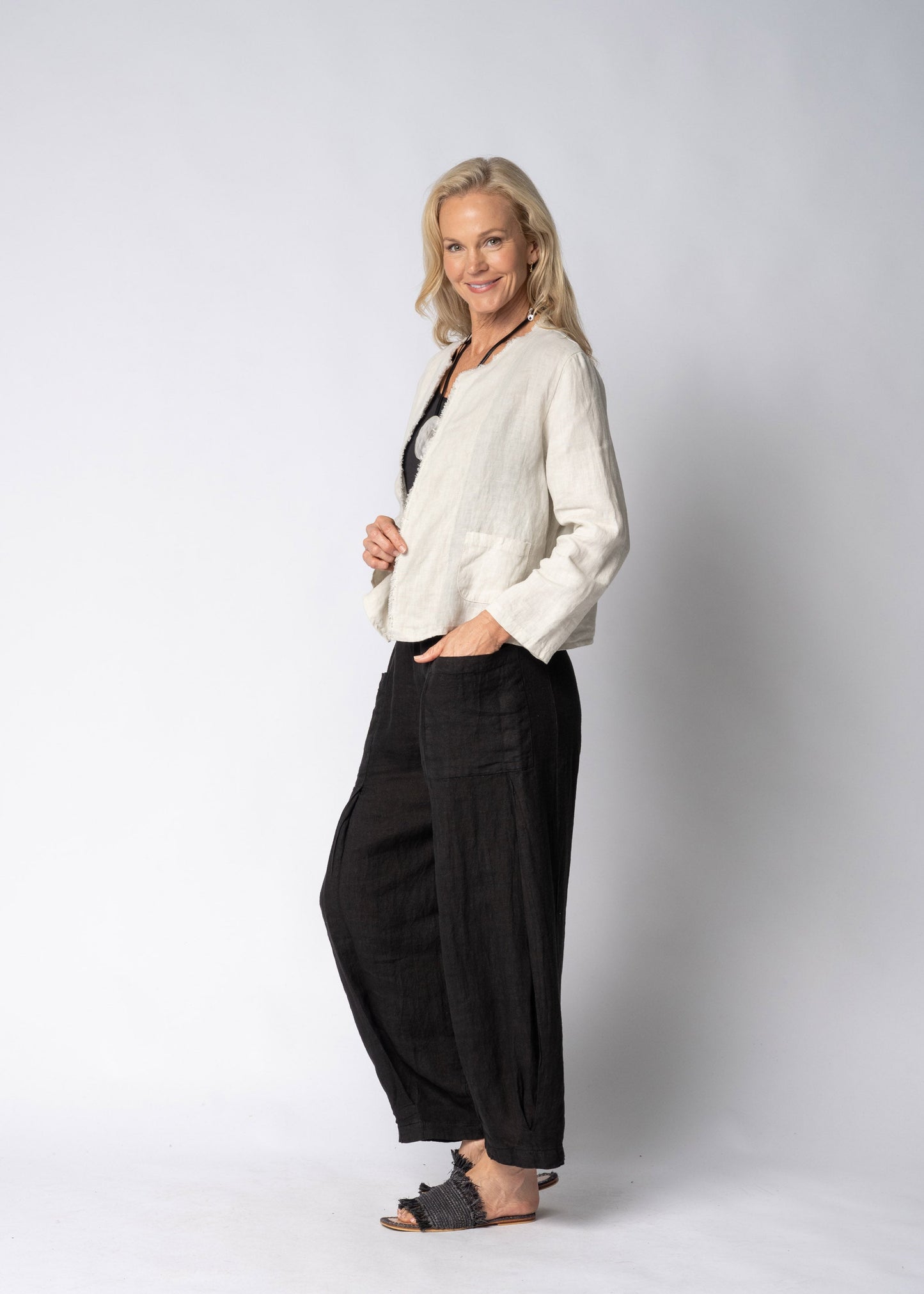 Olenna Linen Pants in Onyx
