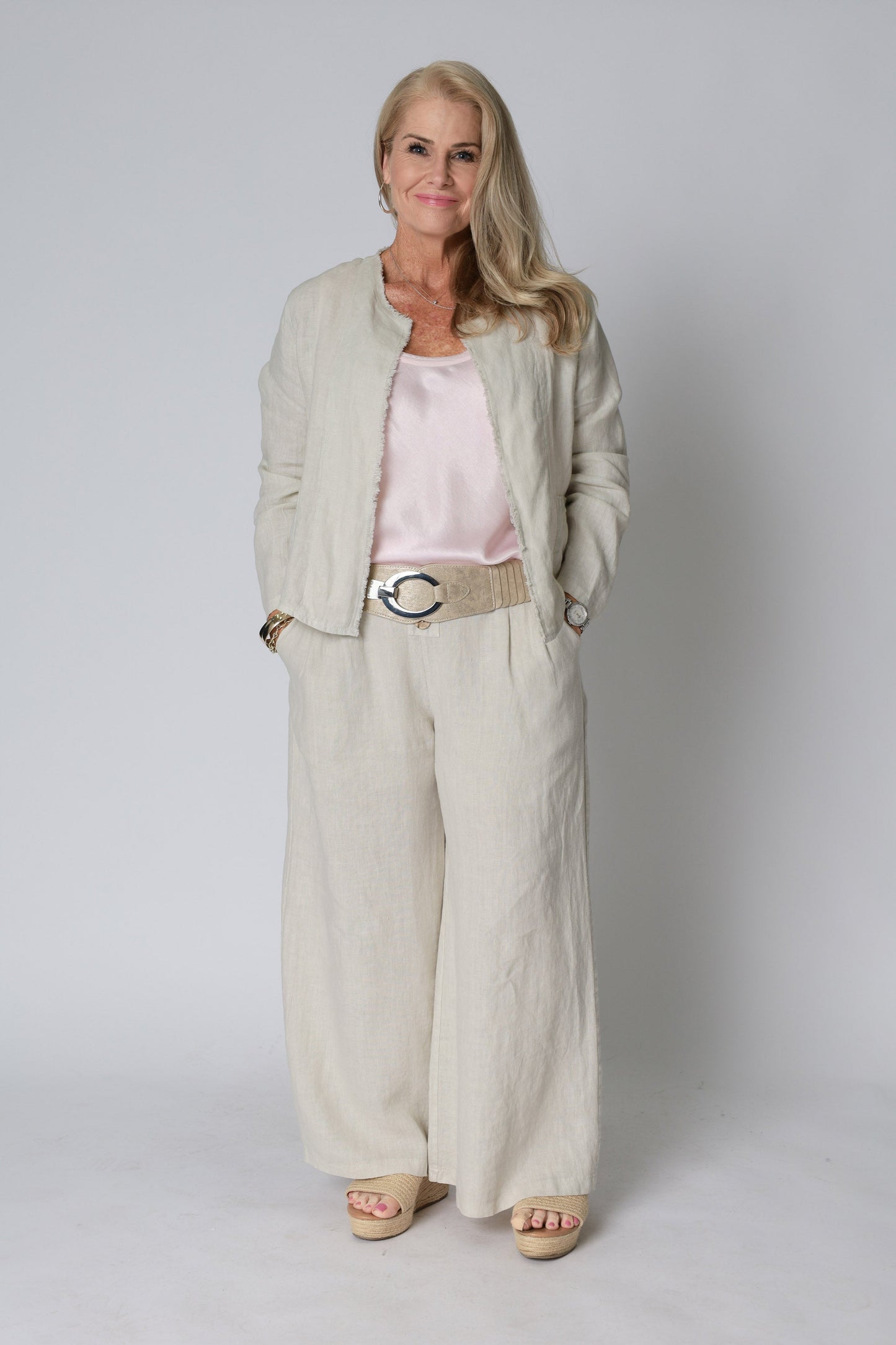 Zinnia Linen Jacket in Latte