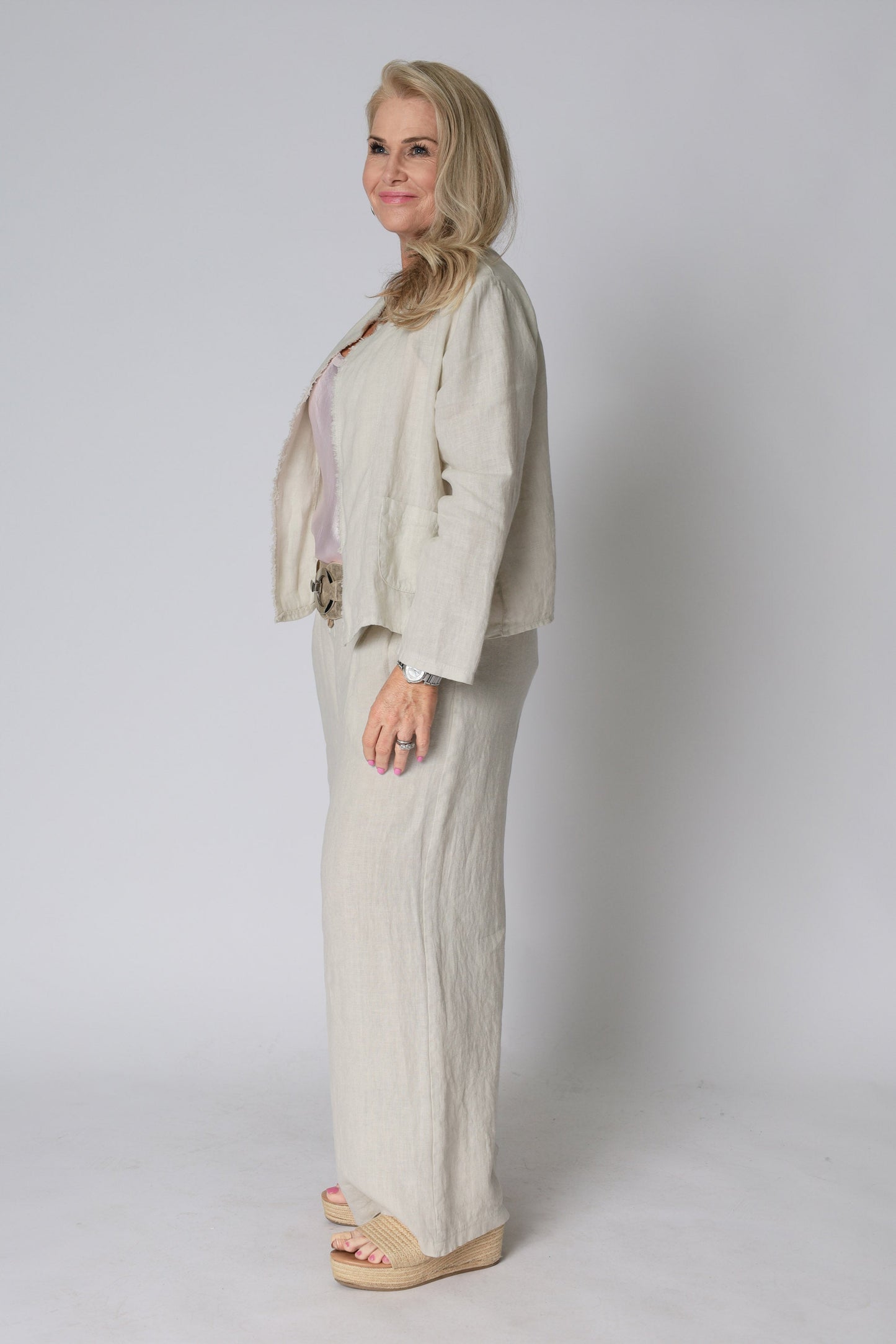 Zinnia Linen Jacket in Latte