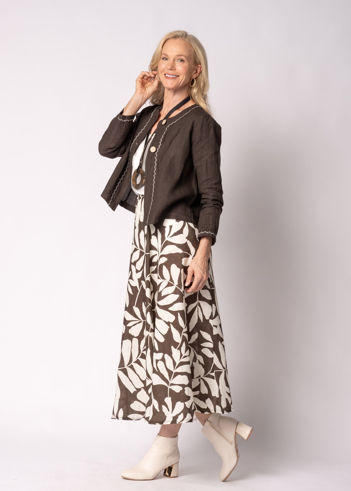 Teresa Linen Jacket in Chocolate Truffle