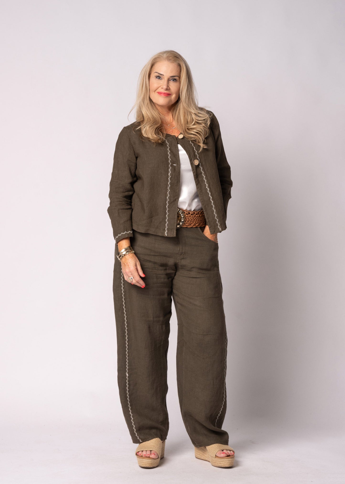 Teresa Linen Jacket in Moss Green