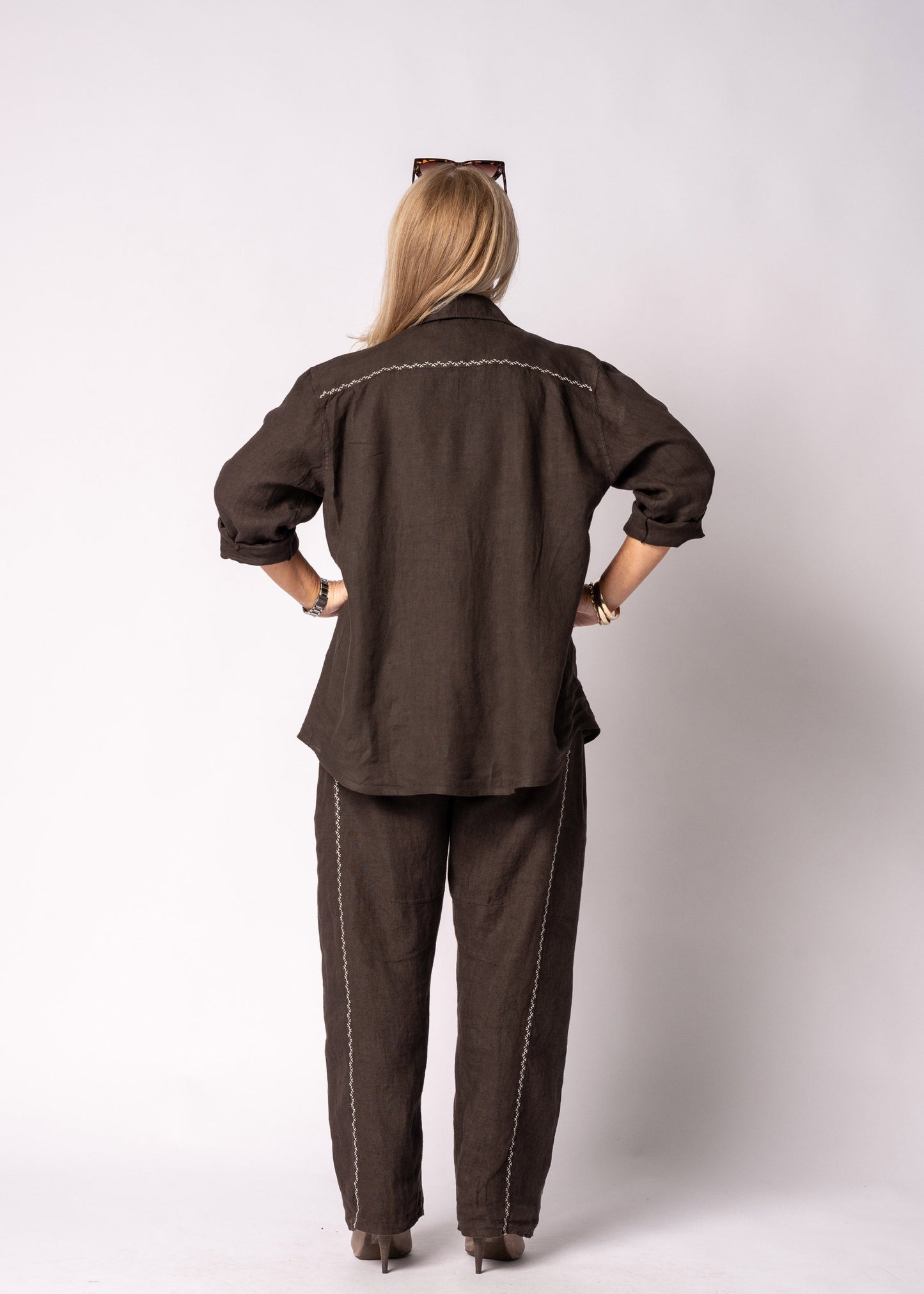 Christy Linen Top in Chocolate Truffle