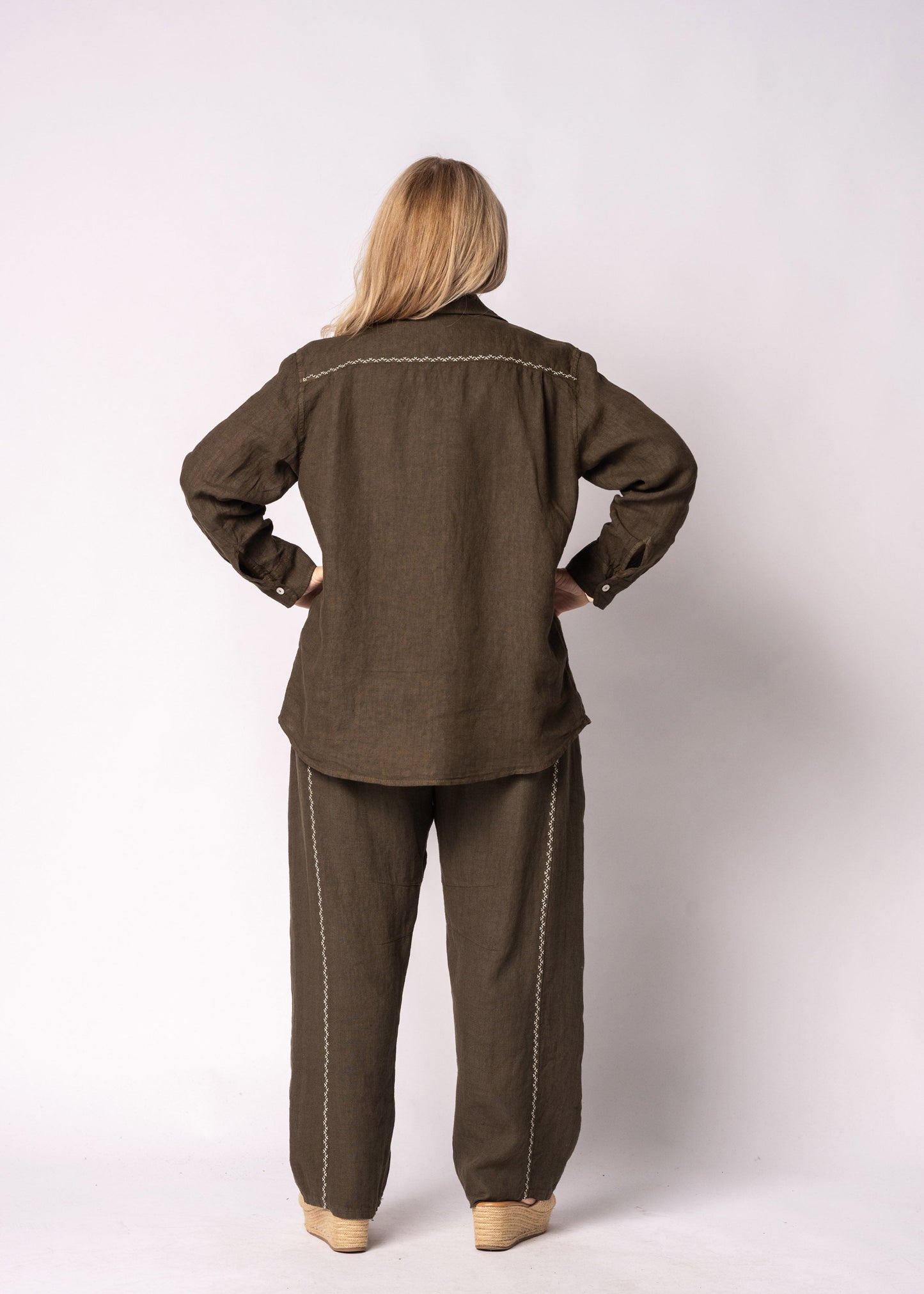 Christy Linen Top in Moss Green