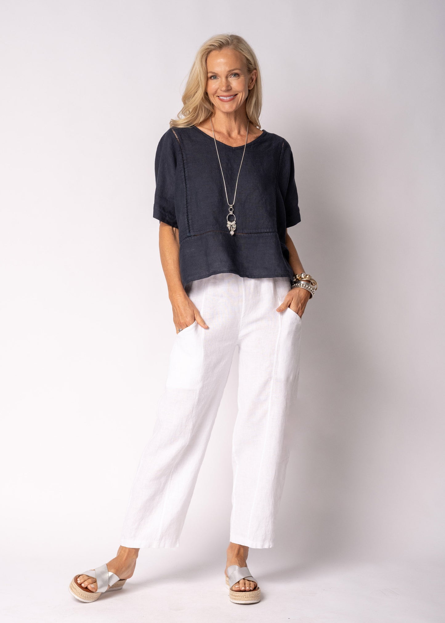 Bexley Linen Top in Navy