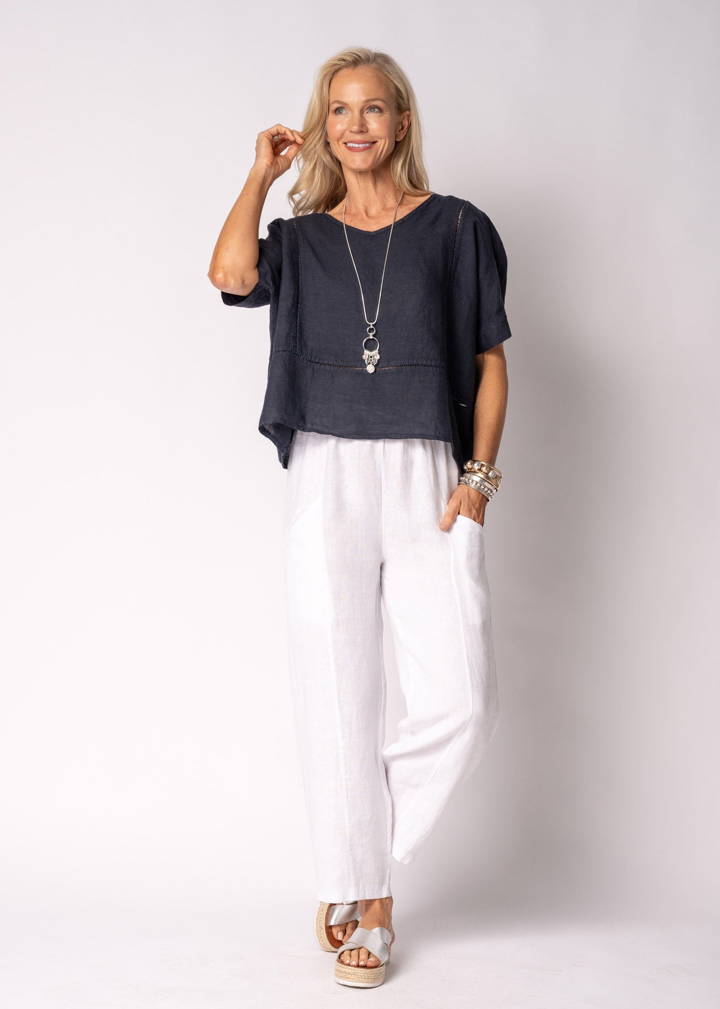 Bexley Linen Top in Navy