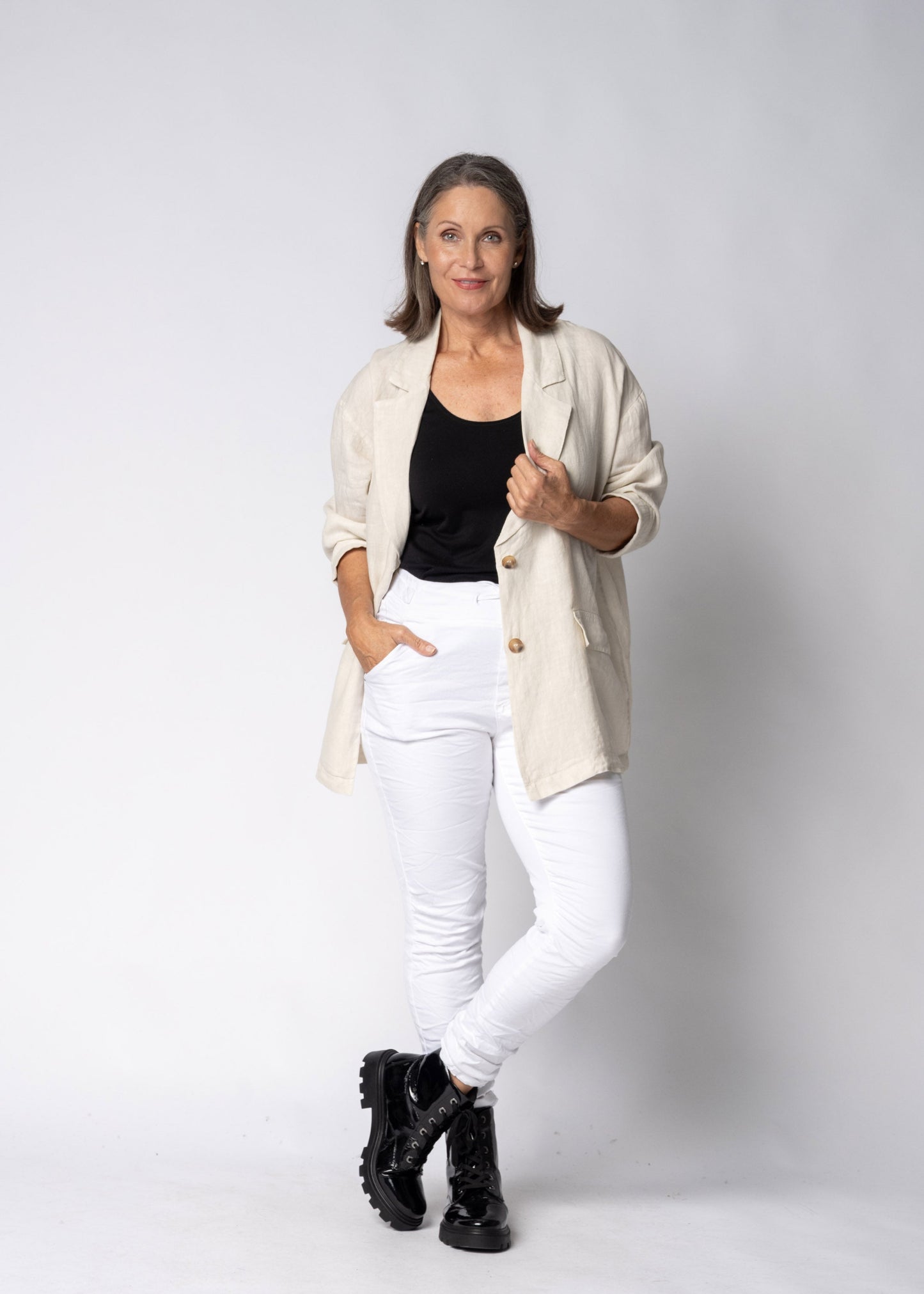 Liza Linen Jacket in Latte