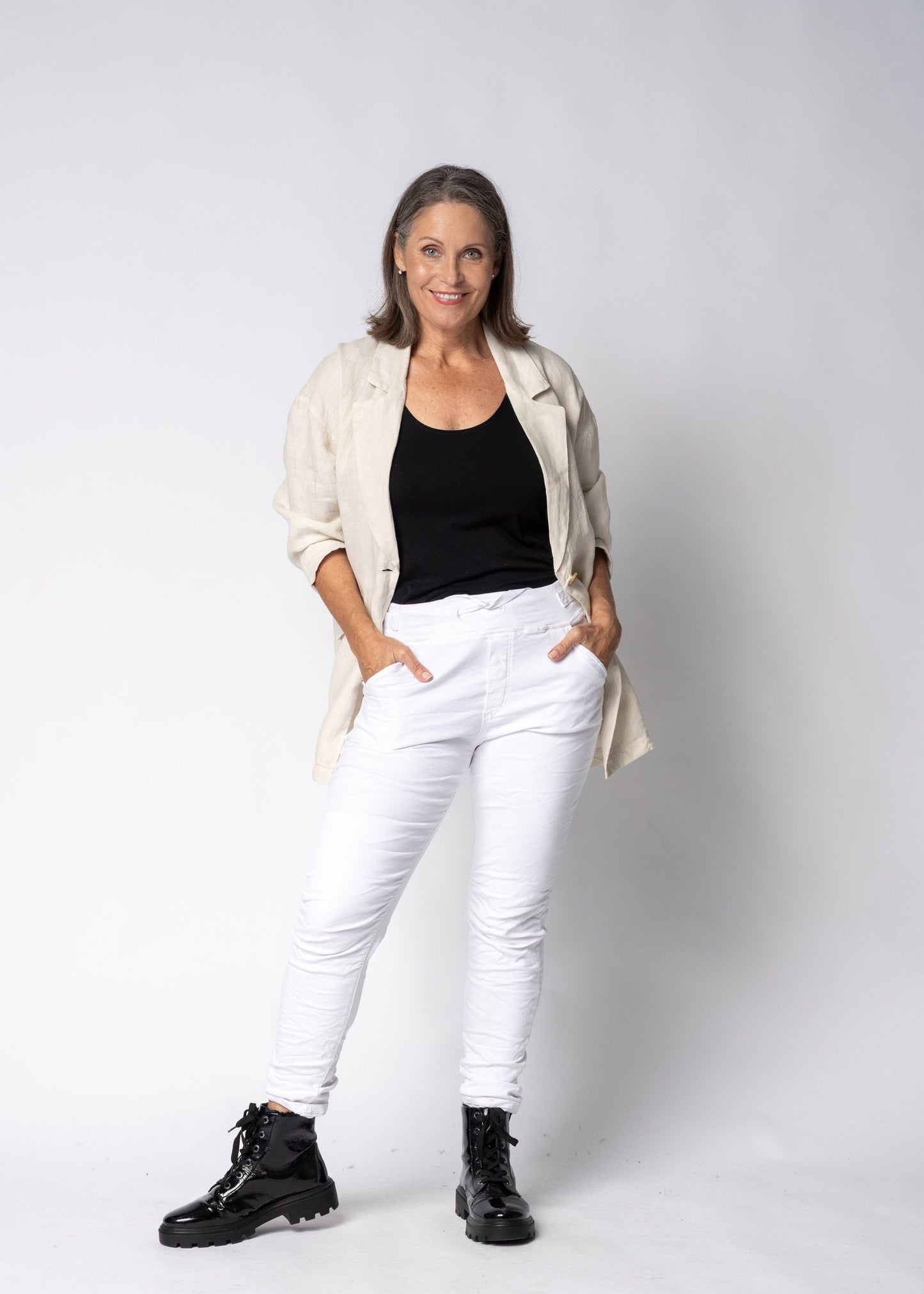 Liza Linen Jacket in Latte