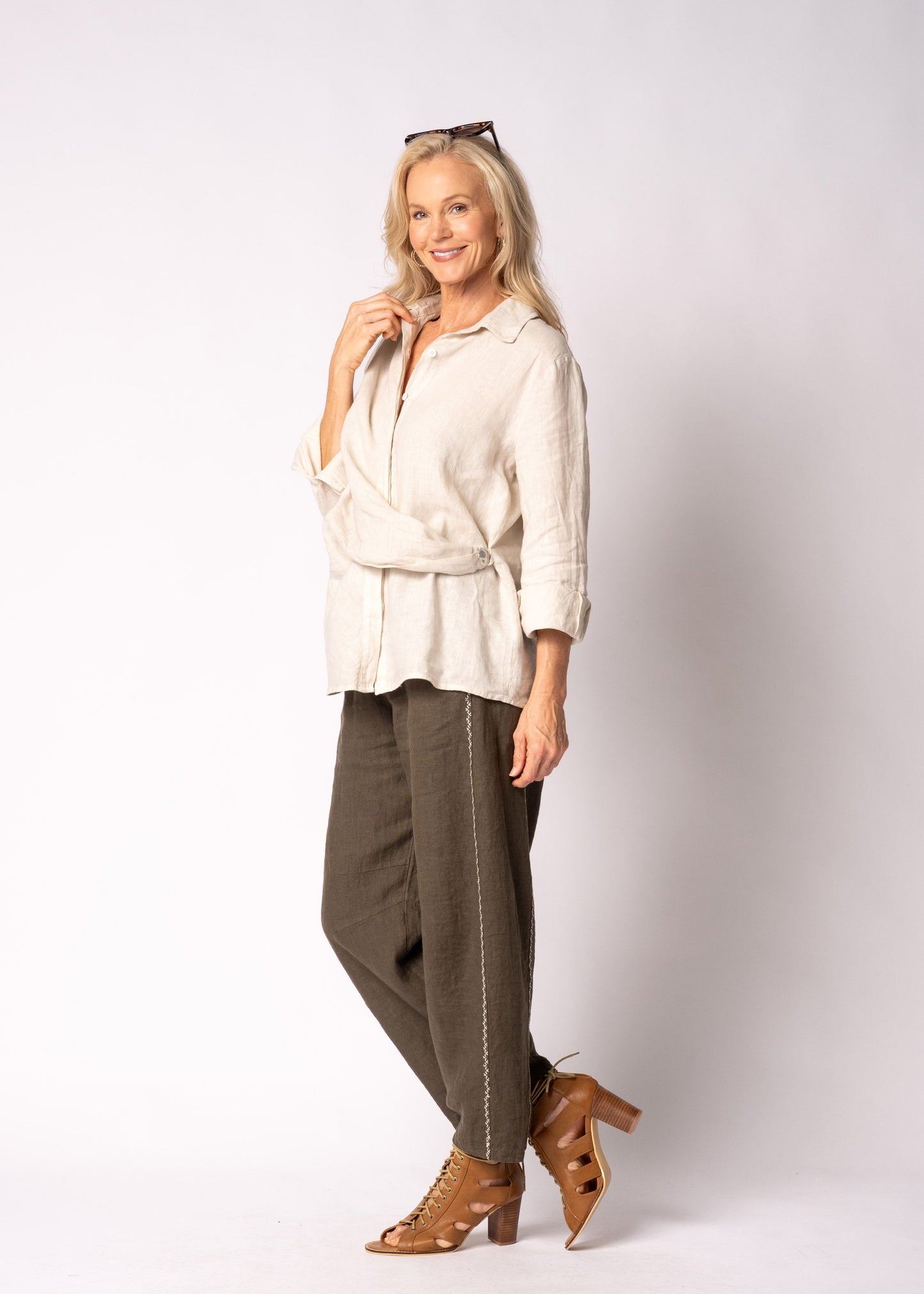 Jaime Linen Top in Latte