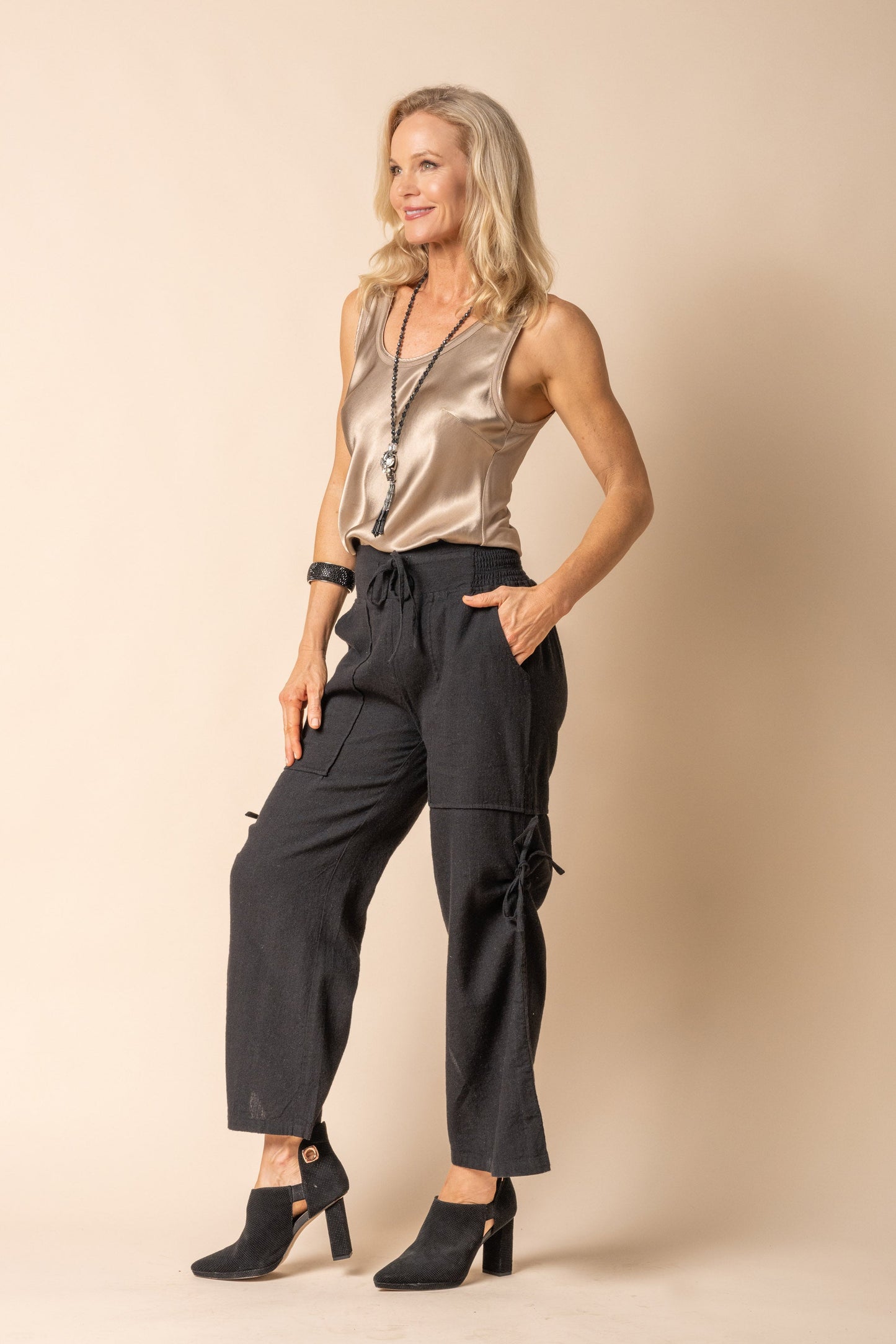 Hugo Linen Blend Pant in Onyx