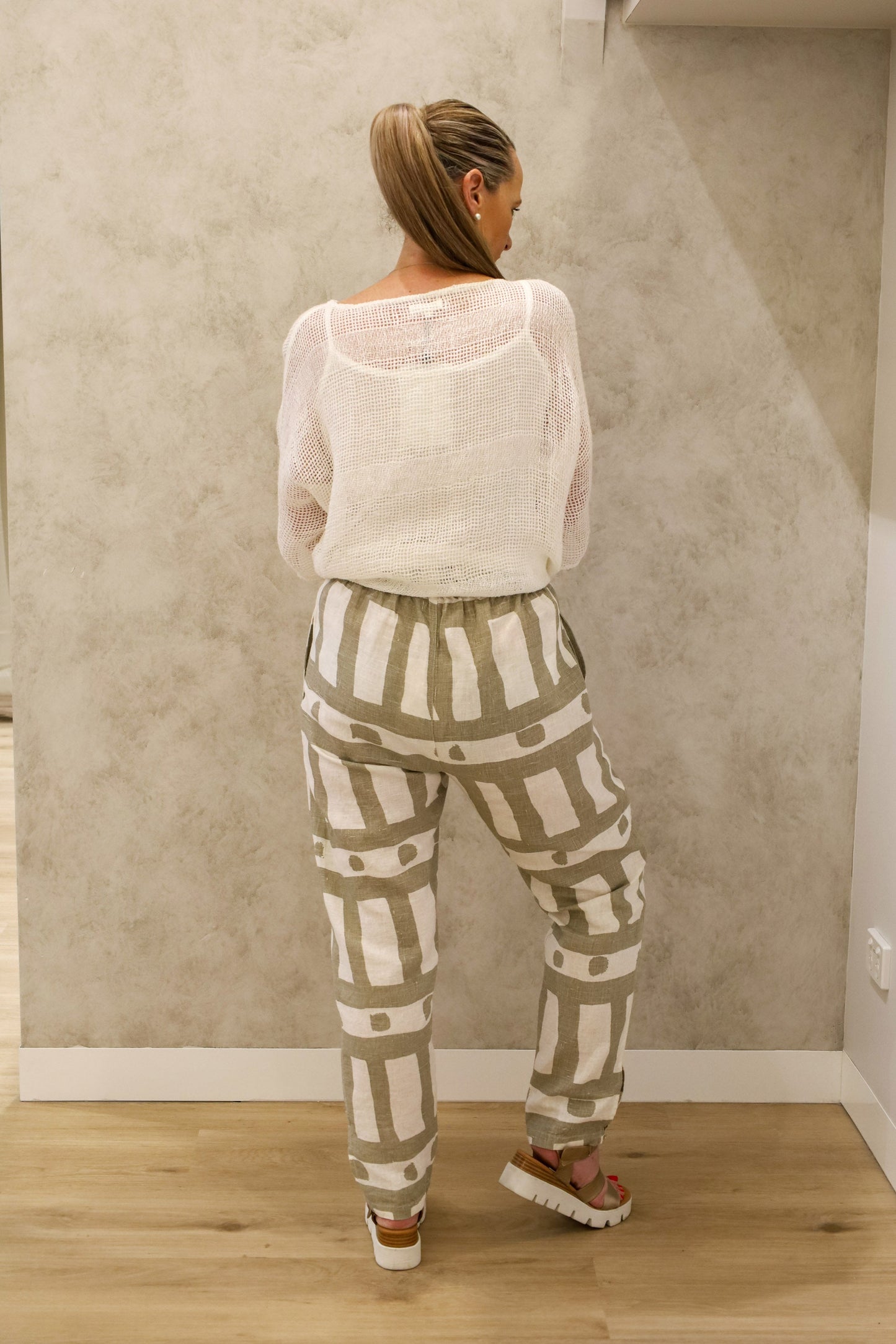 Chester Linen Pant in Latte