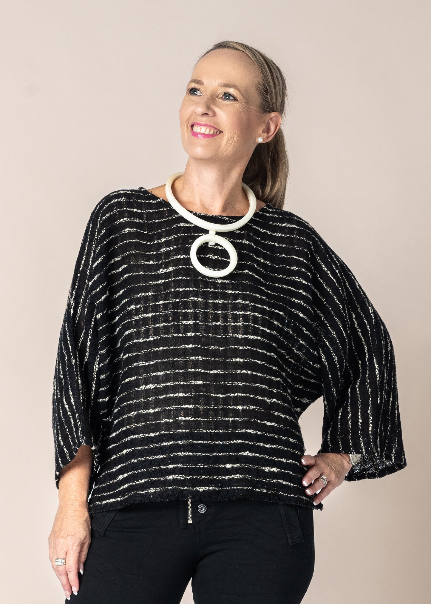 Naida Linen Top in Onyx