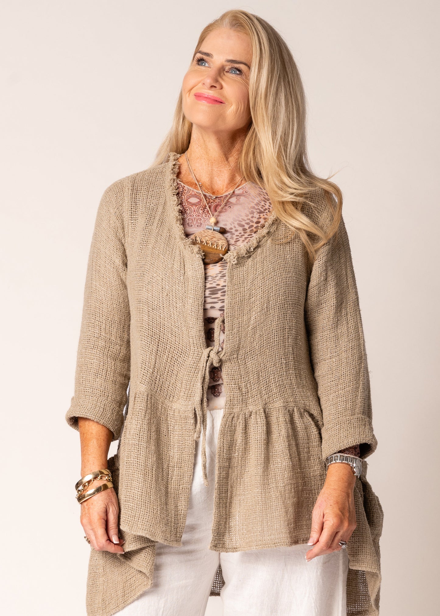 Maelis Linen Top in Latte