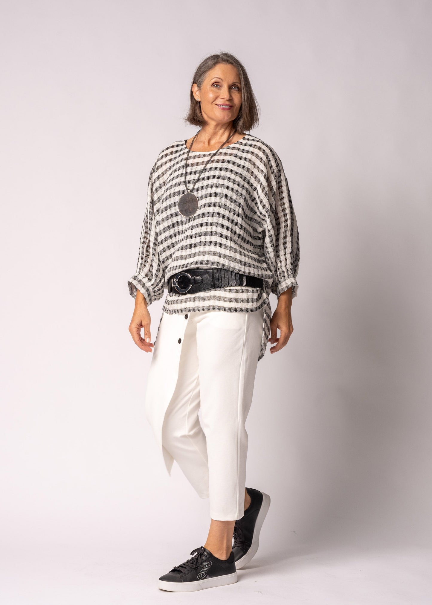 Susanne Linen Top in Onyx