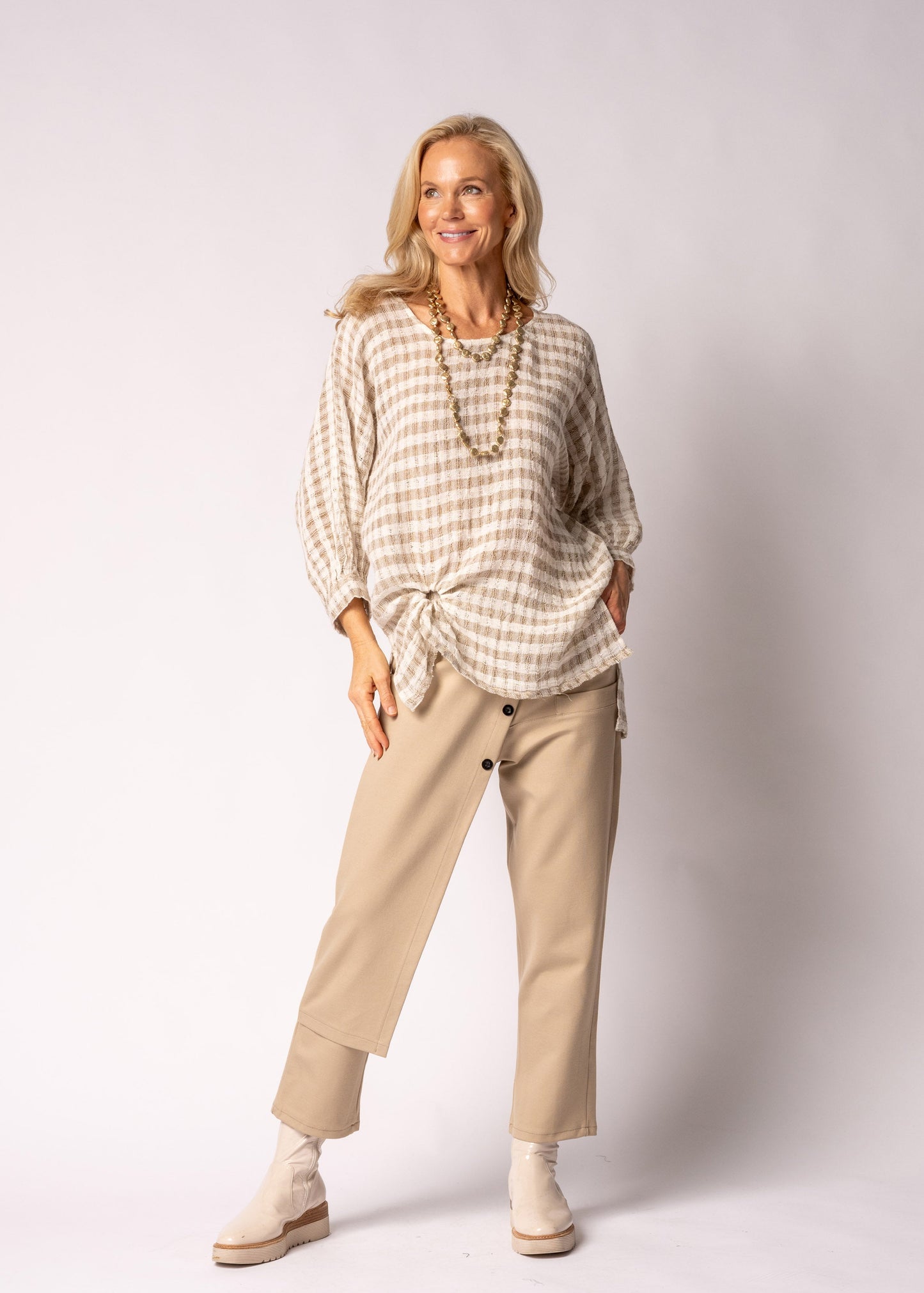 Susanne Linen Top in Latte