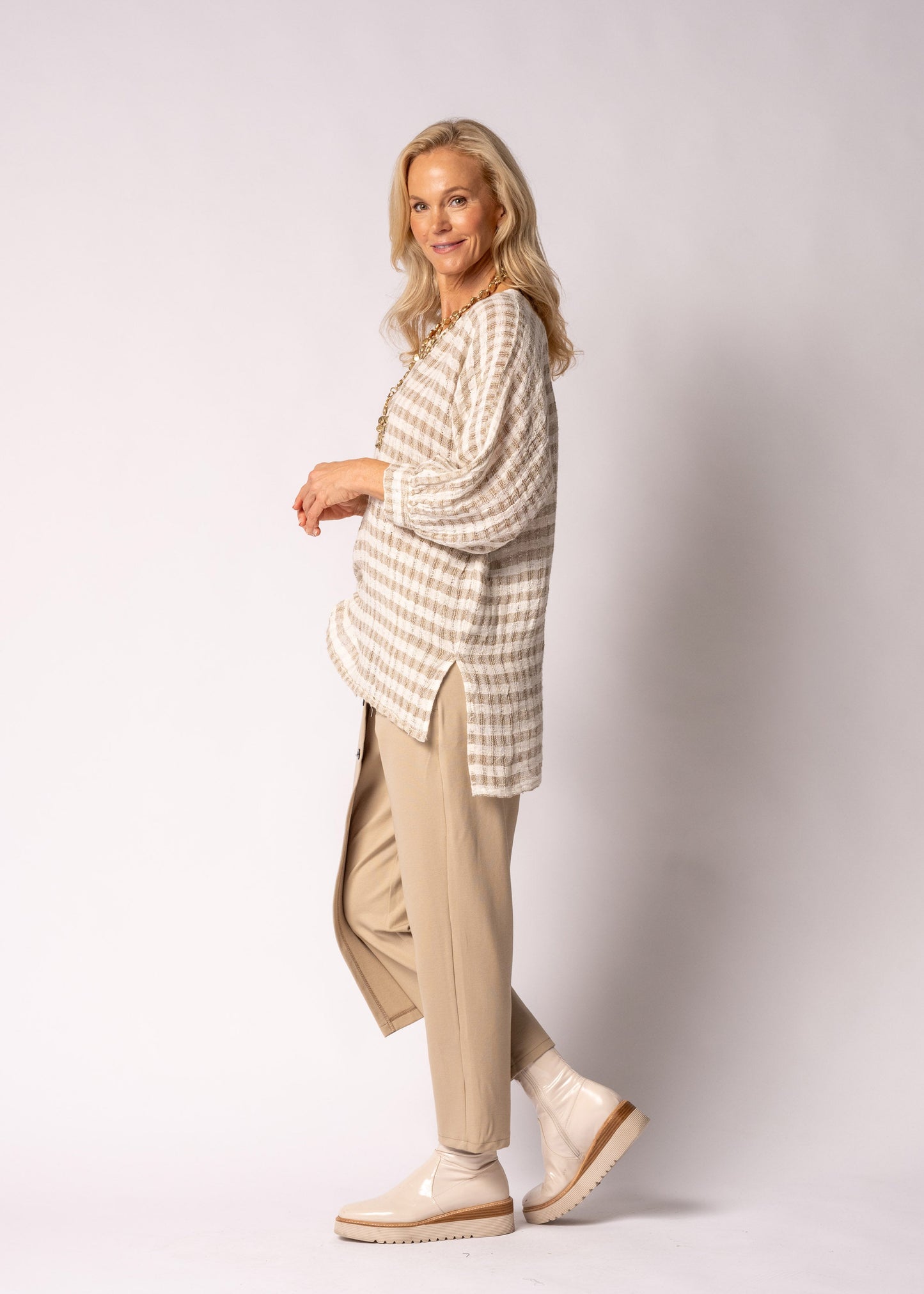 Susanne Linen Top in Latte