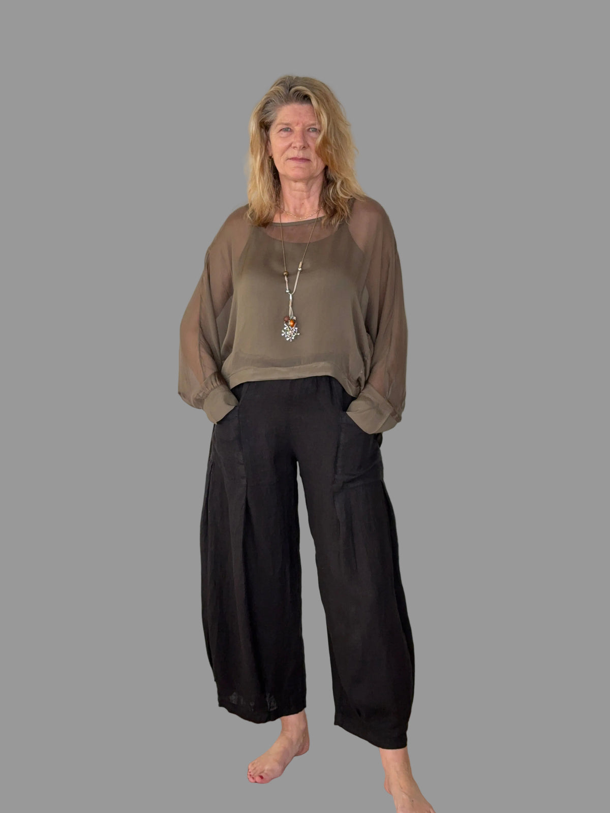 Olenna Linen Pants in Onyx