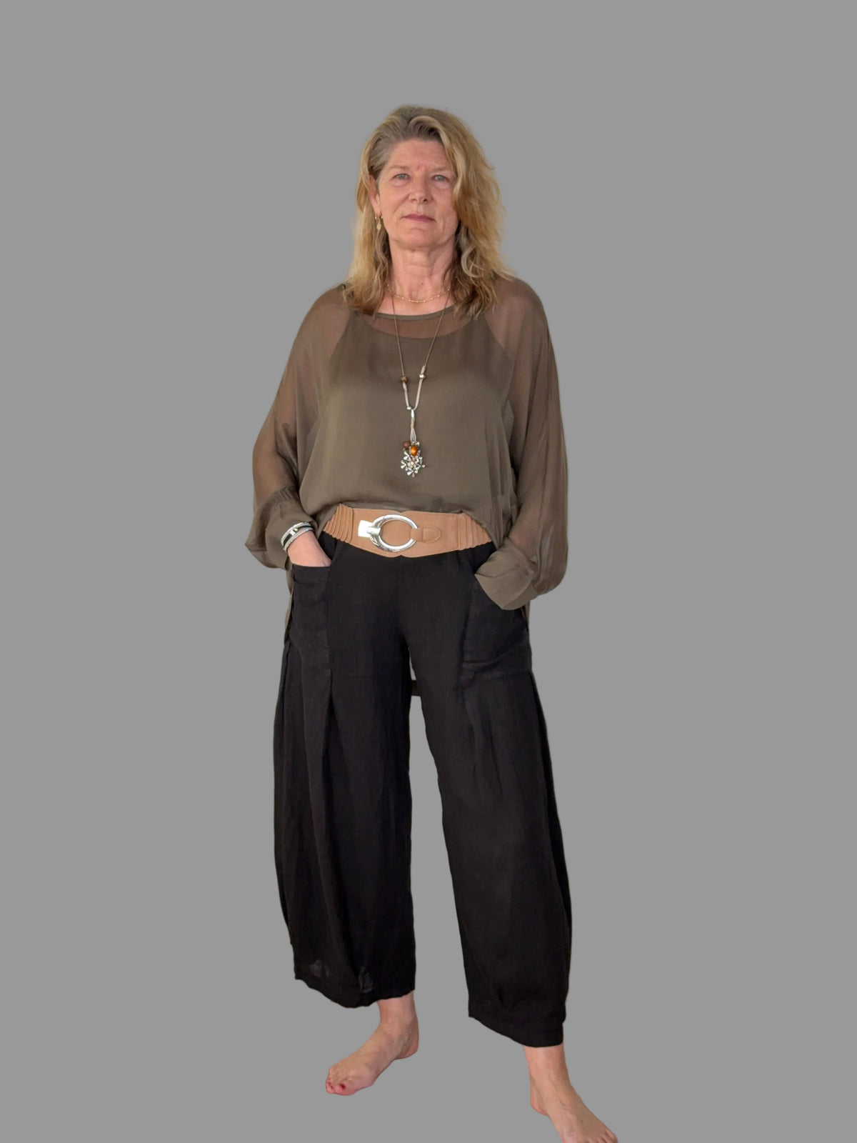 Olenna Linen Pants in Onyx