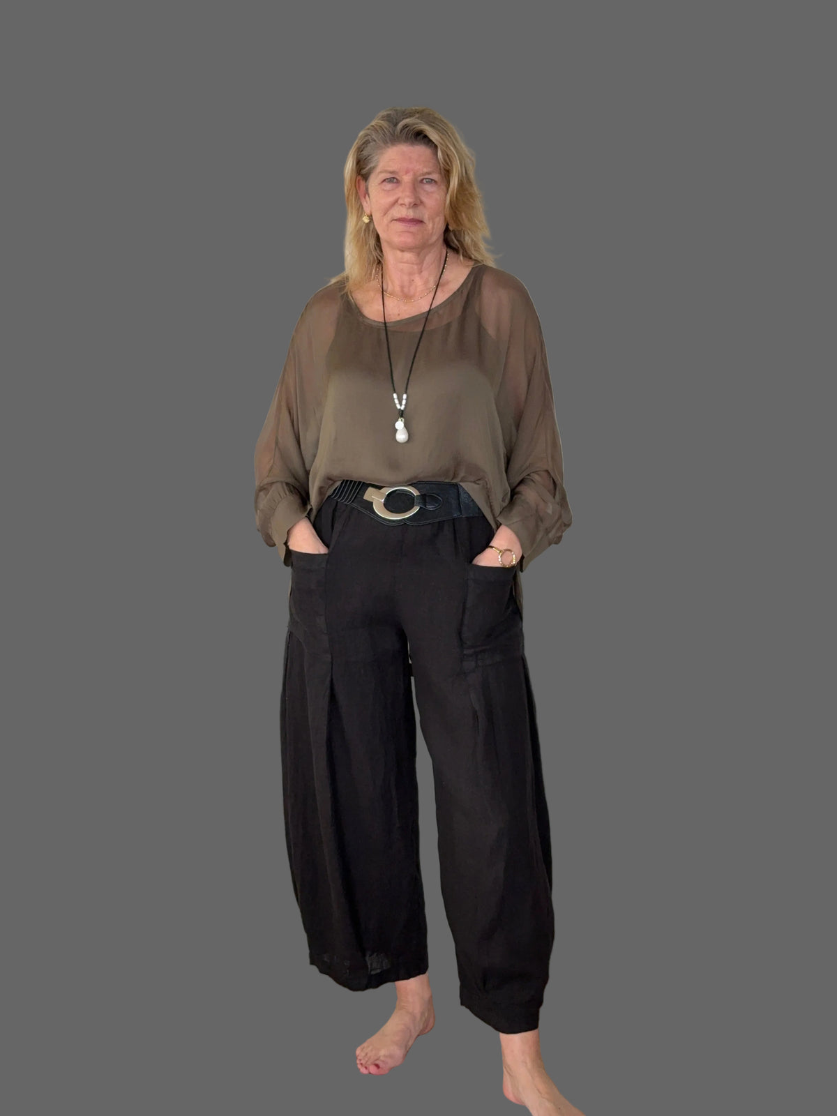 Olenna Linen Pants in Onyx