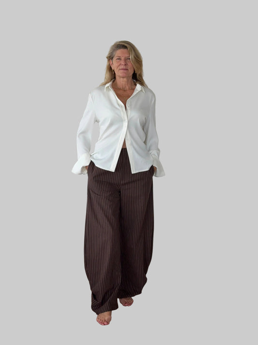 White long sleeve shirt women Australia - doesn't show sweat. Flare cuff, cinched waist. Tested in real life. Cheeky Goddess.